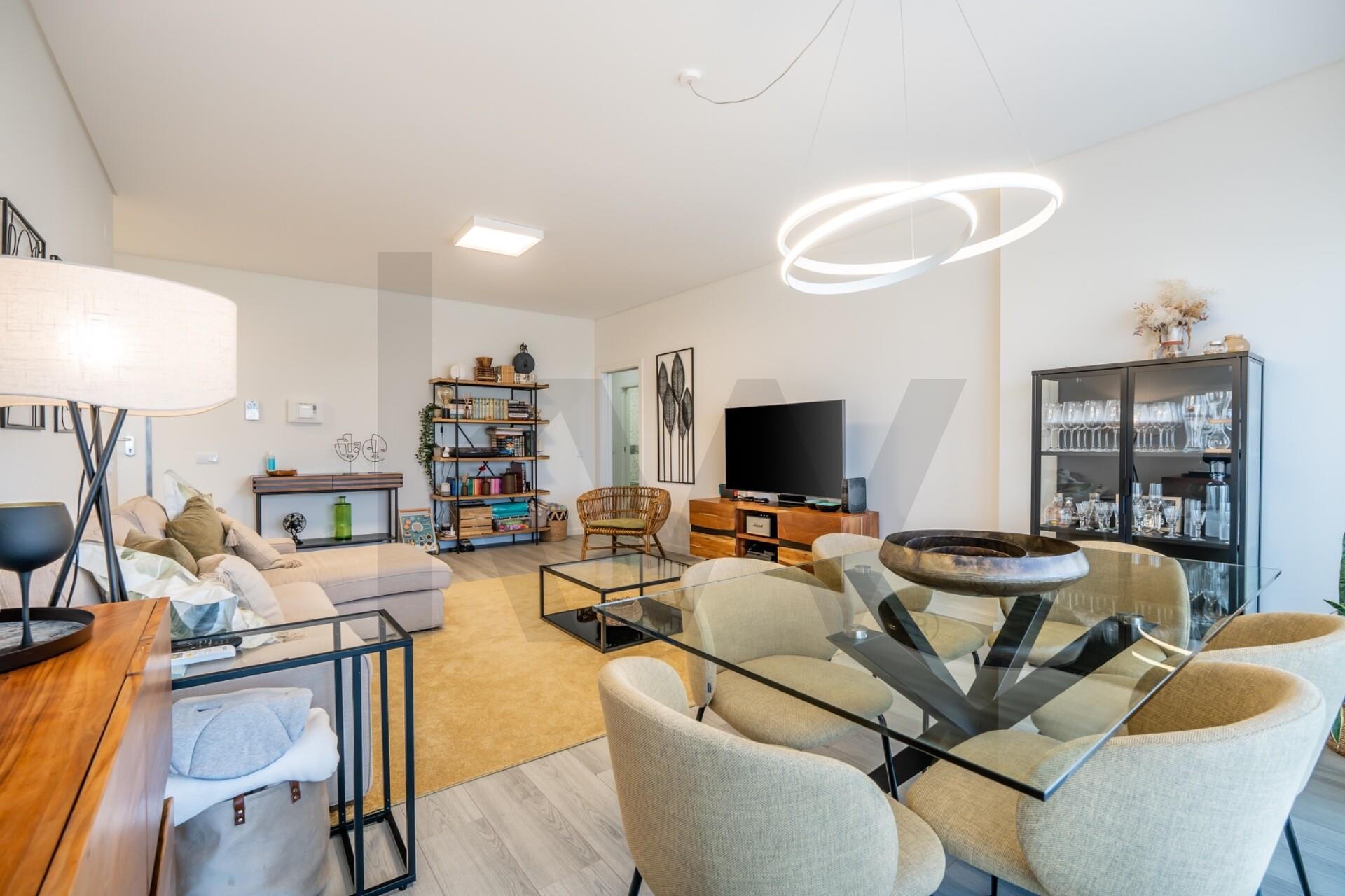 Apartamento T3 à Venda em Praia da Rocha - Portugal - 3