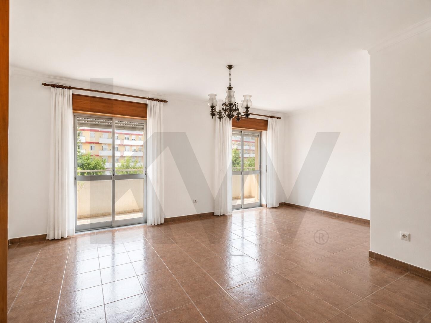 Apartamento T3 à Venda em Santarém - Portugal - 2