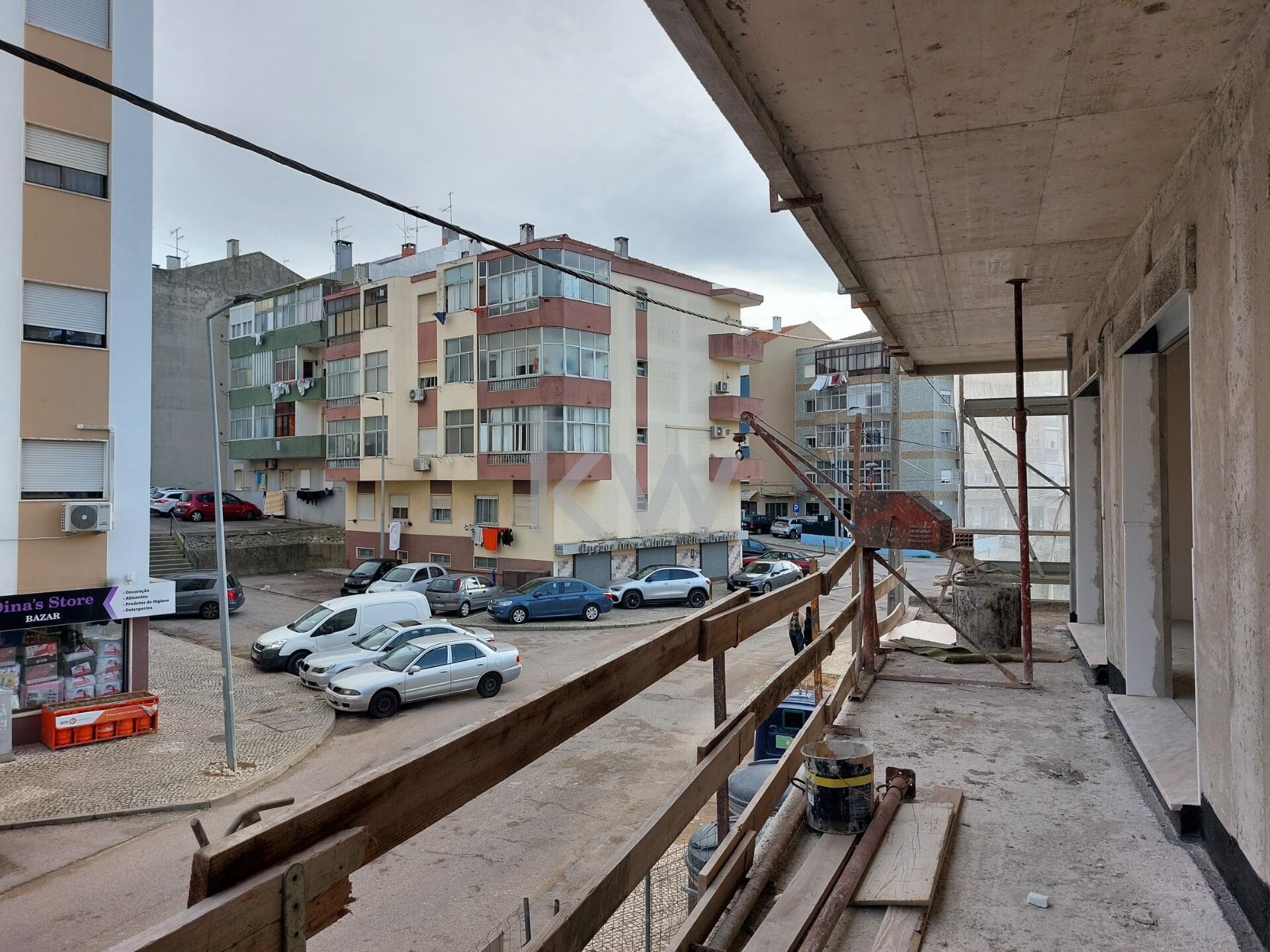 Apartamento T3 na Planta à Venda em Seixal - Portugal - 6