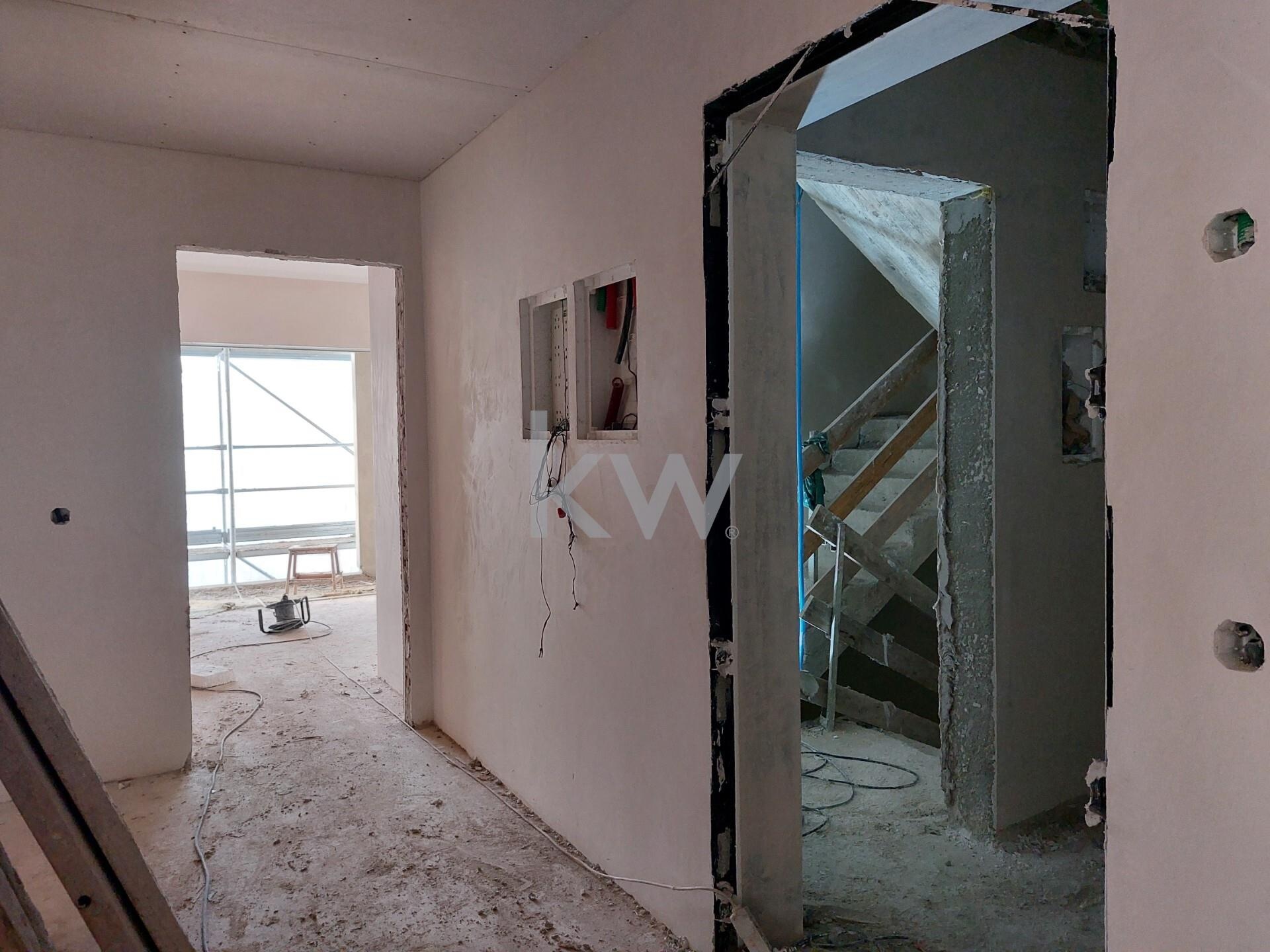 Apartamento T3 na Planta à Venda em Seixal - Portugal - 8