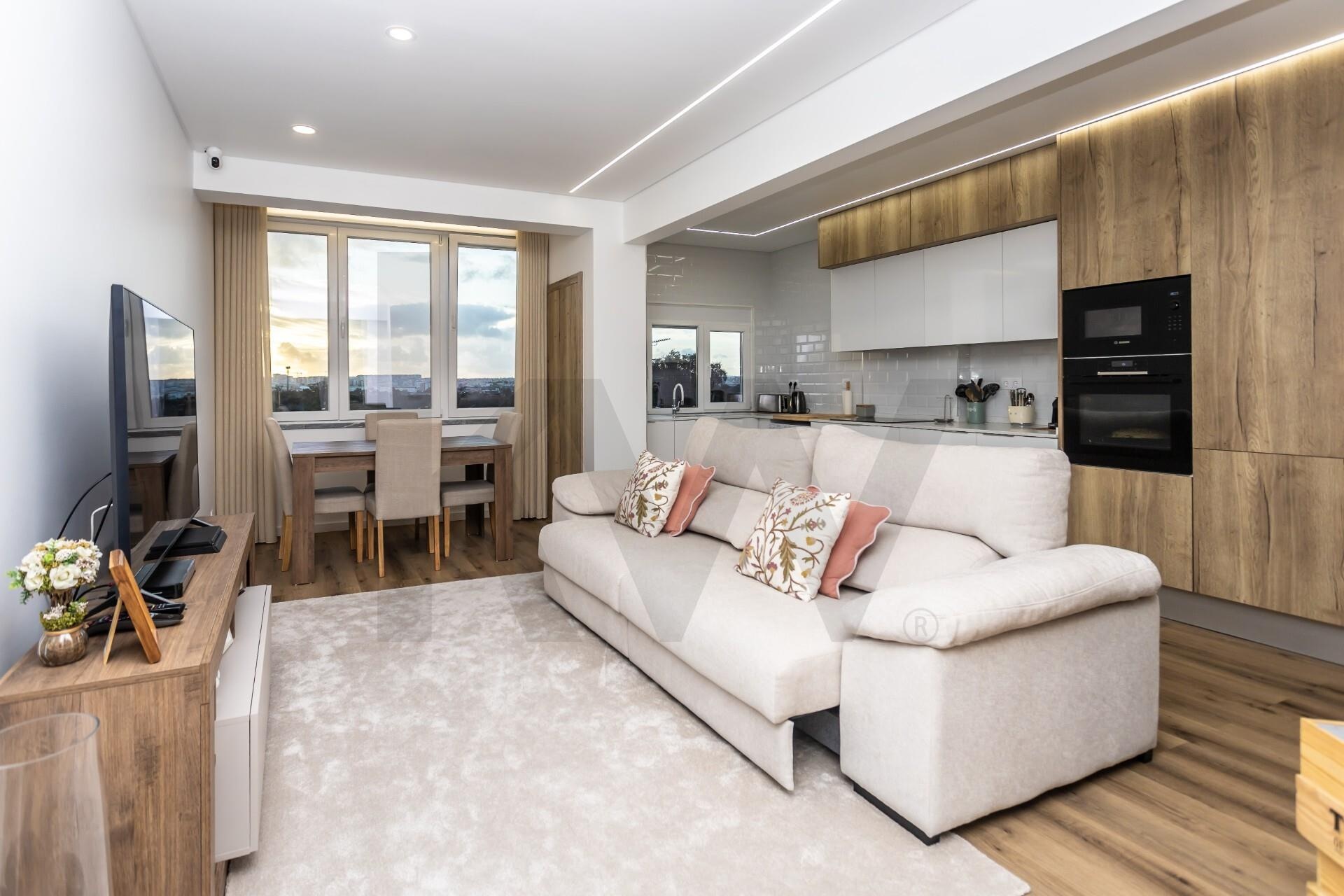 Apartamento T3 à Venda em Seixal - Portugal - 1