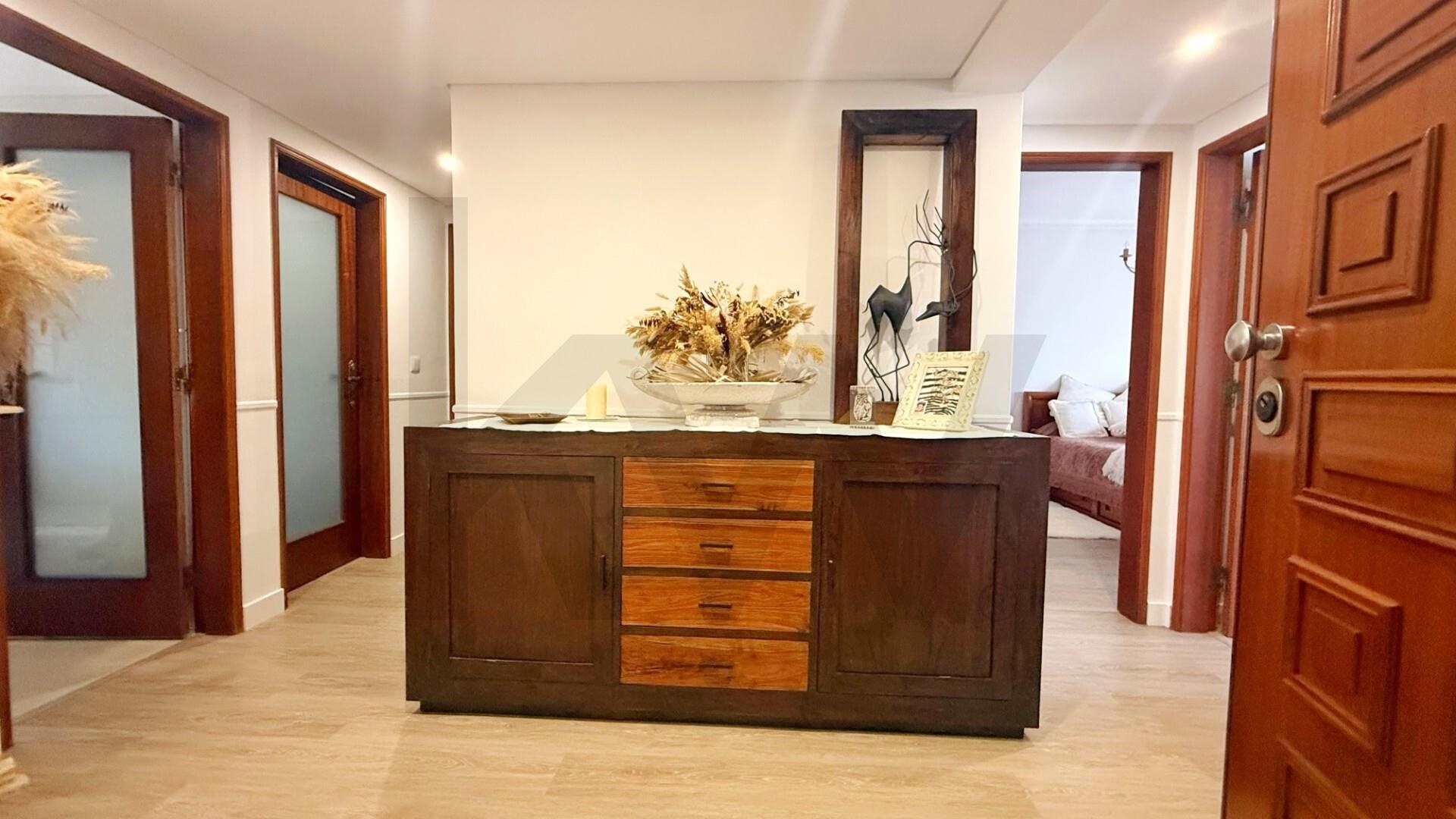 Apartamento T3 à Venda em Seixal - Portugal - 1