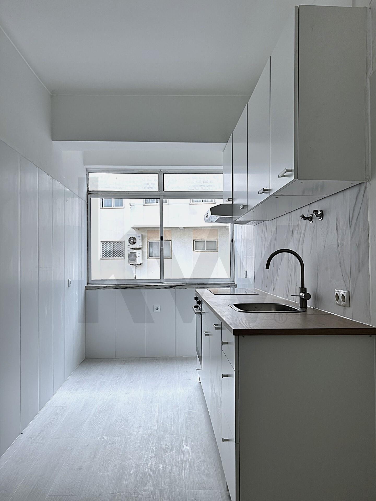 Apartamento T3 à Venda em Seixal - Portugal - 3