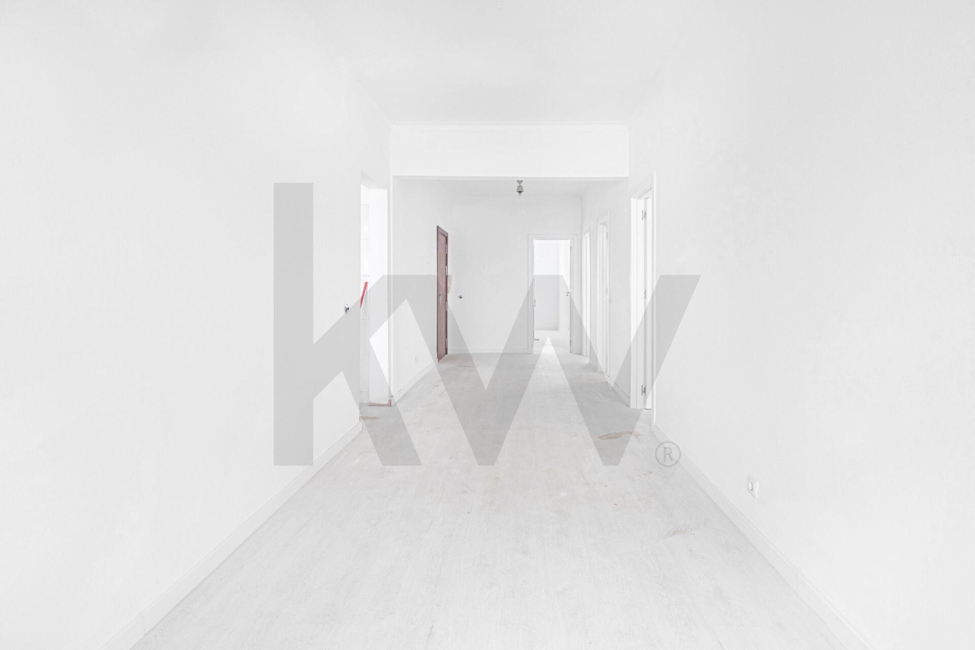 Apartamento T3 à Venda em Seixal - Portugal - 4