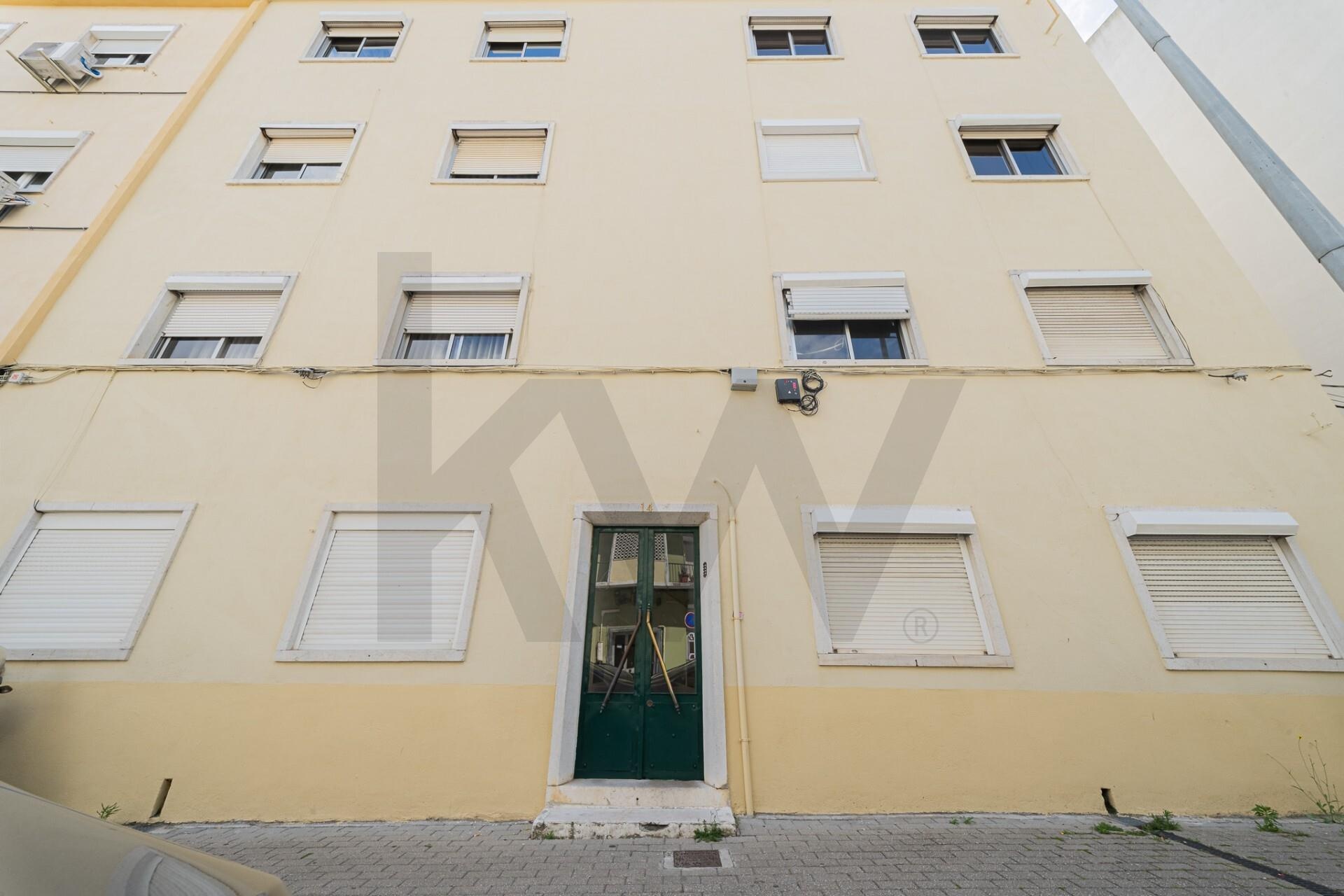 Apartamento T3 à Venda em Seixal - Portugal - 3