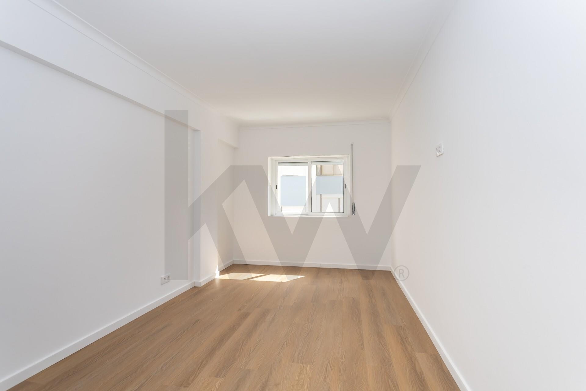 Apartamento T3 à Venda em Seixal - Portugal - 4