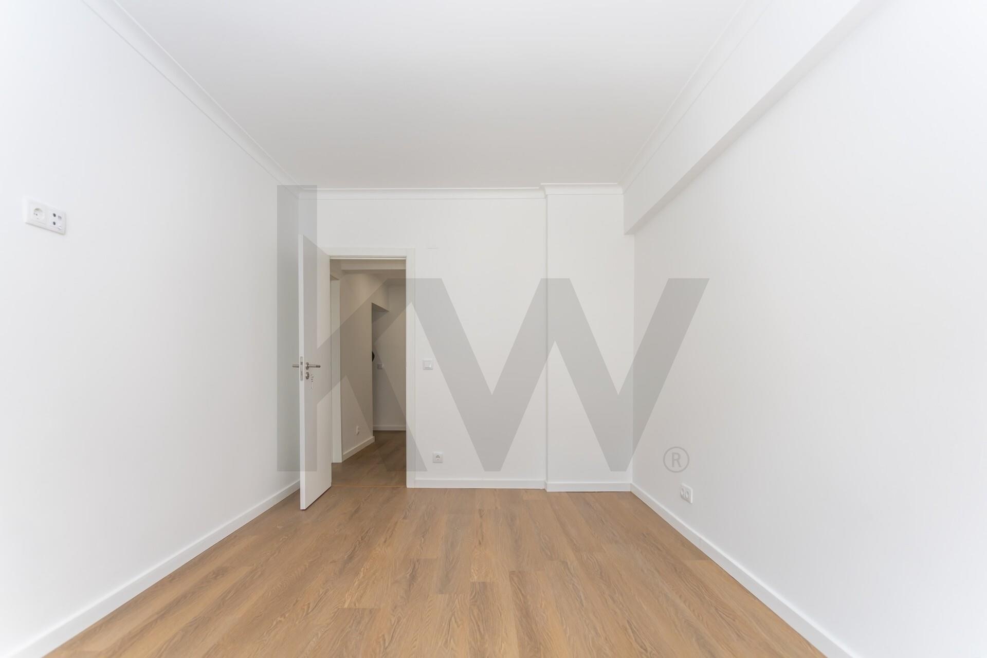 Apartamento T3 à Venda em Seixal - Portugal - 7