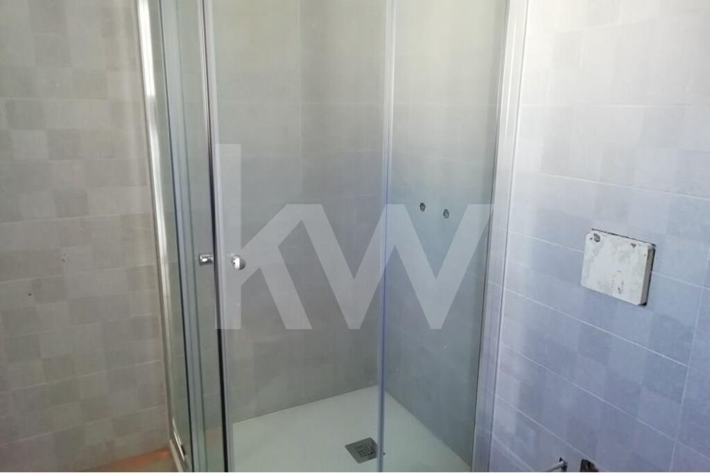 Apartamento T3 à Venda em Seixal - Portugal - 8