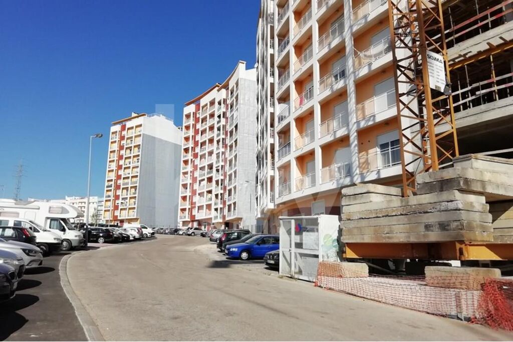 Apartamento T3 à Venda em Seixal - Portugal - 3
