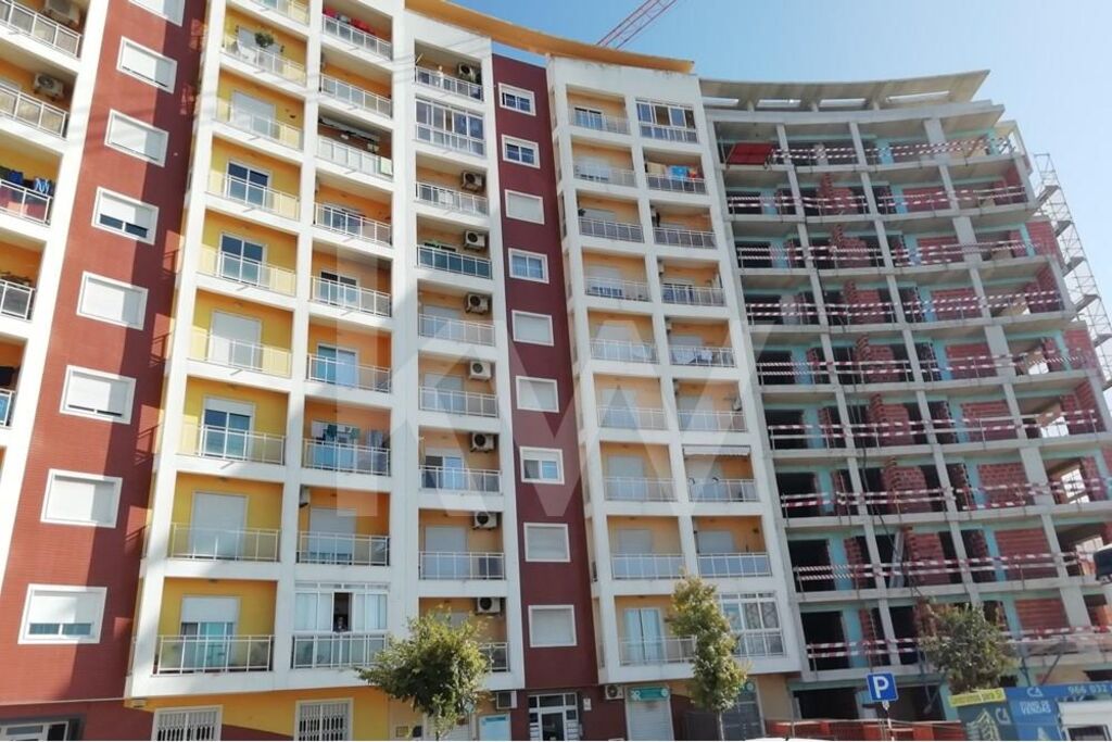 Apartamento T3 à Venda em Seixal - Portugal - 5