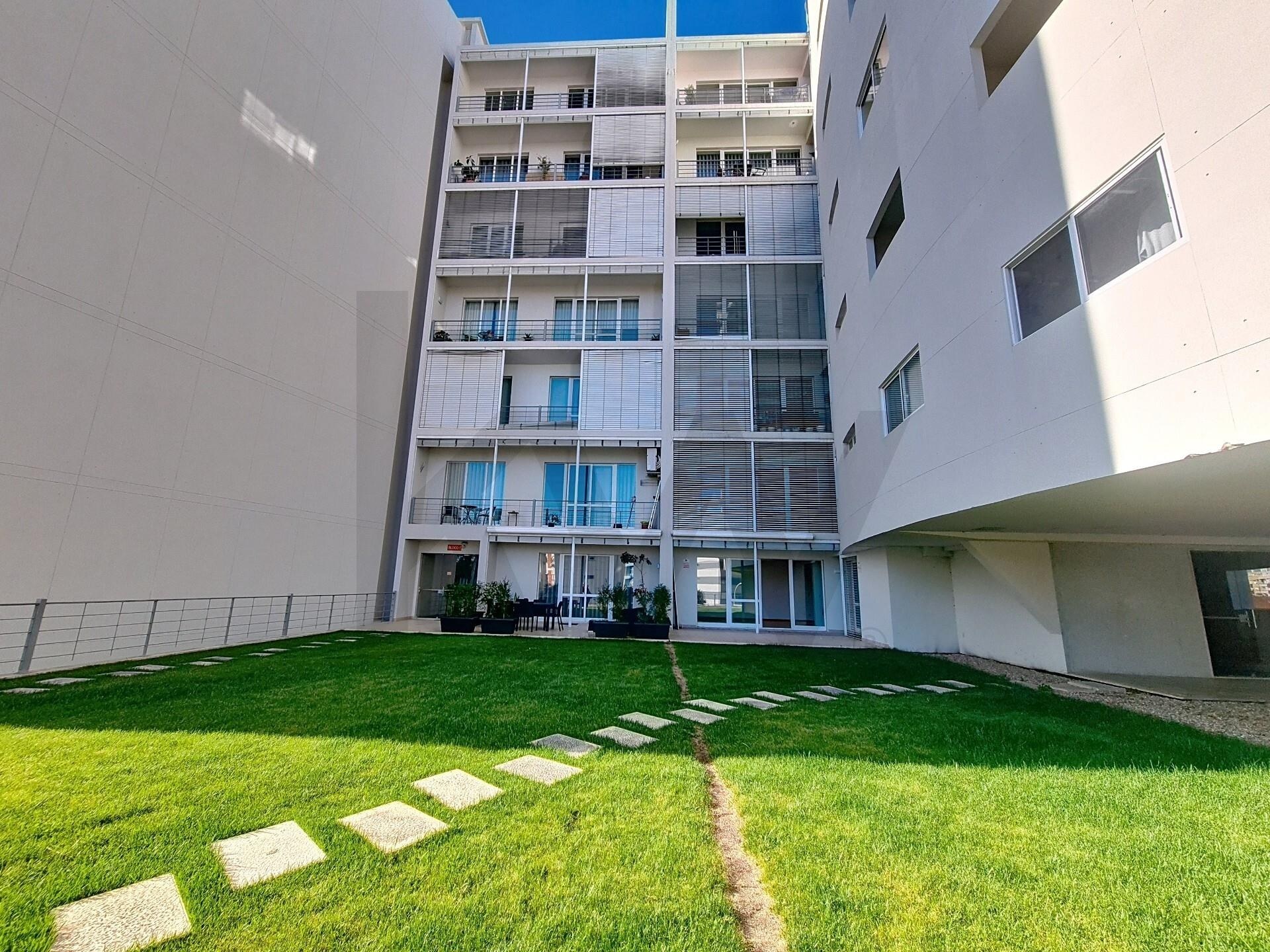 Apartamento T3 à Venda em Setúbal - Portugal - 2