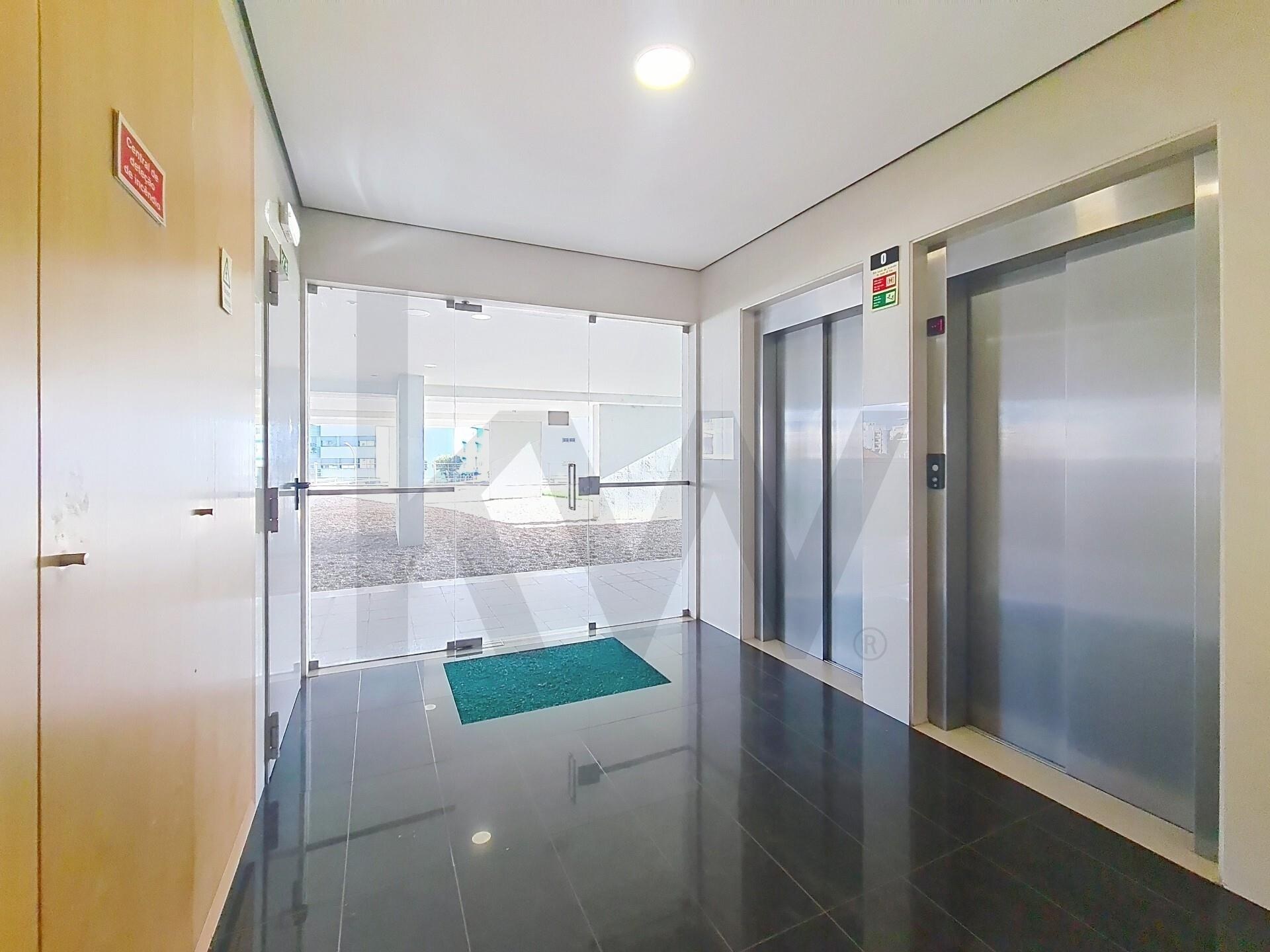 Apartamento T3 à Venda em Setúbal - Portugal - 5