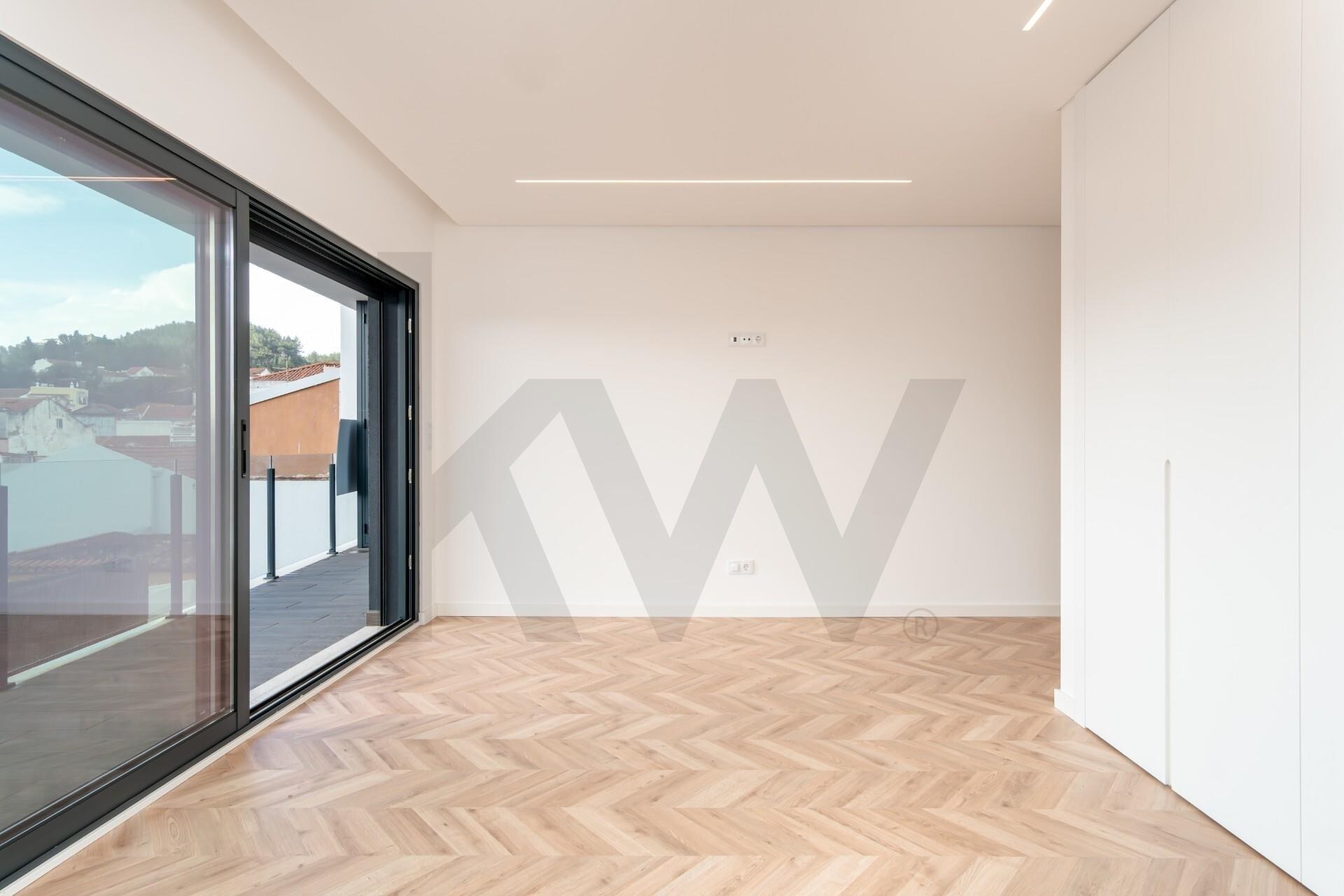 Apartamento T3 à Venda em Setúbal - Portugal - 3