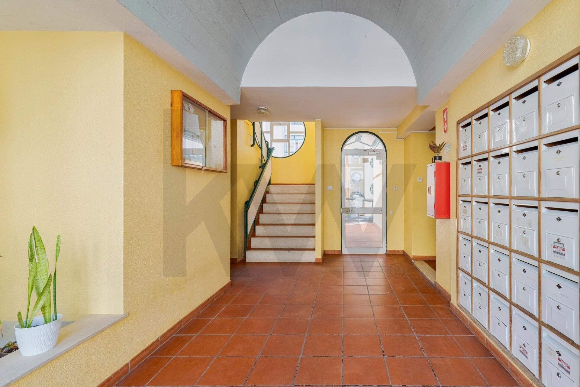 Apartamento T3 à Venda em Sines - Setúbal - Portugal - 3