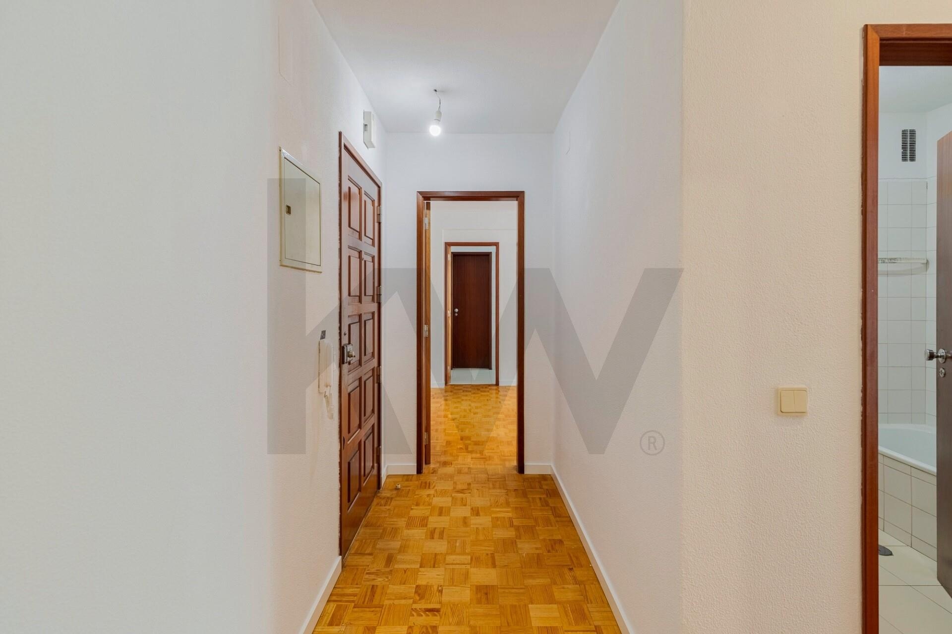 Apartamento T3 à Venda em Sines - Setúbal - Portugal - 6