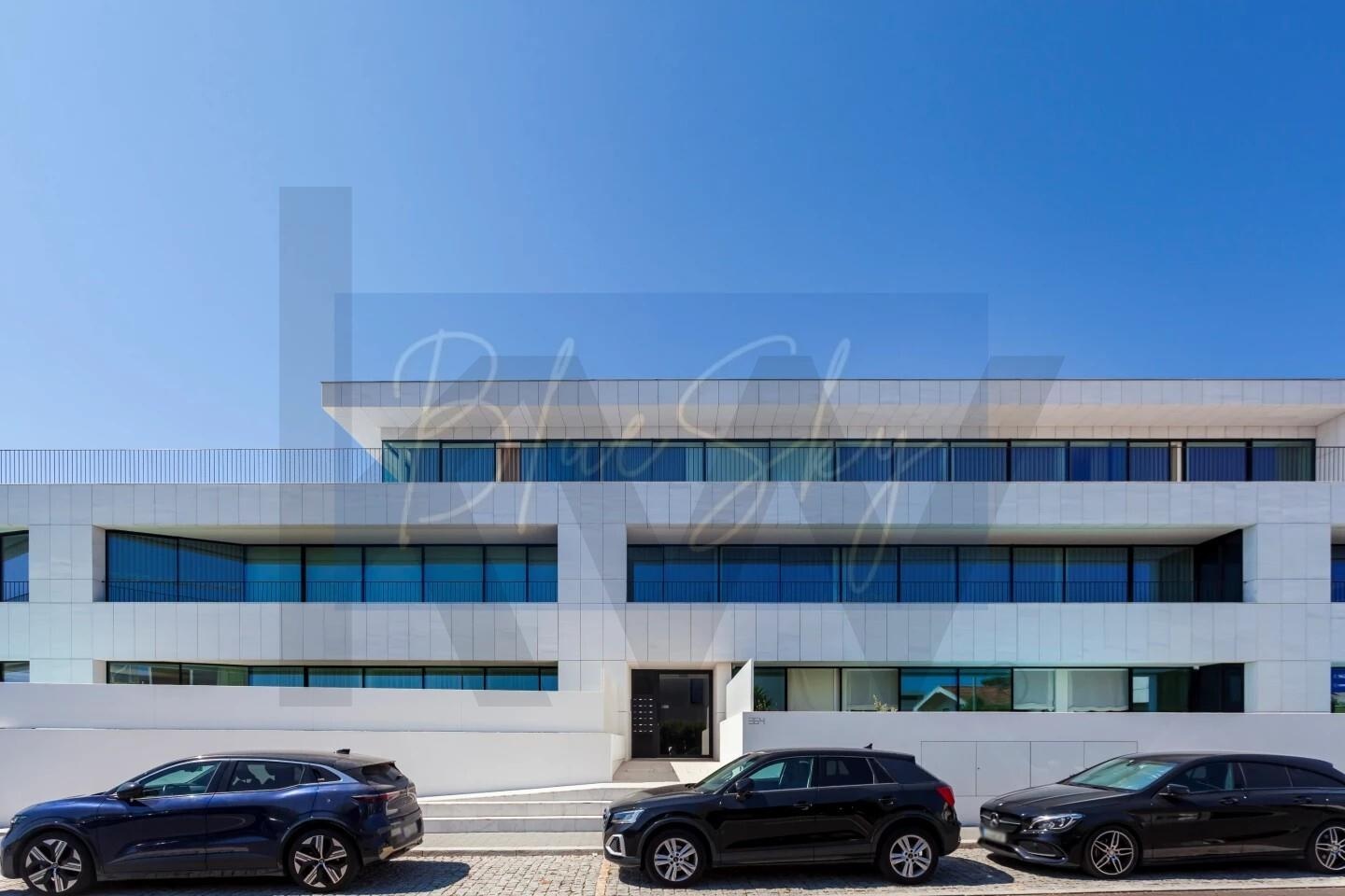 Apartamento T3 à Venda em Vila Nova De Gaia - Porto - Portugal - 2