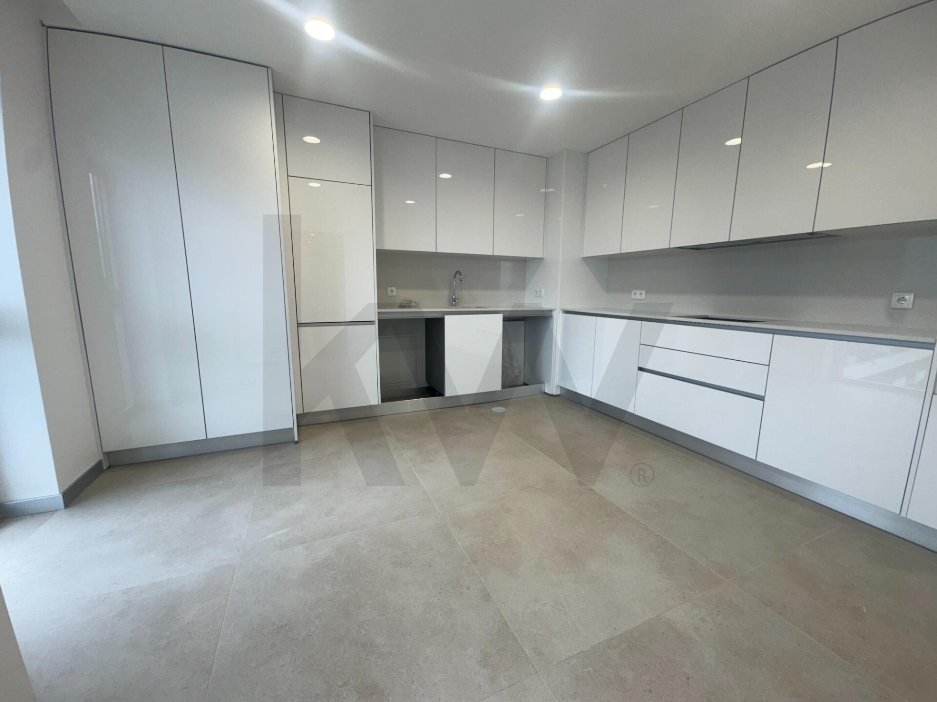 Apartamento T3 à Venda em Viseu - Portugal - 6
