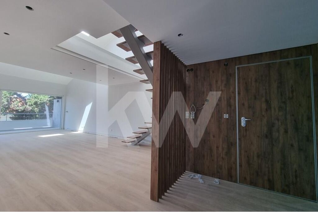 Apartamento T3 na Planta à Venda em Carcavelos - Lisboa - Portugal - 5