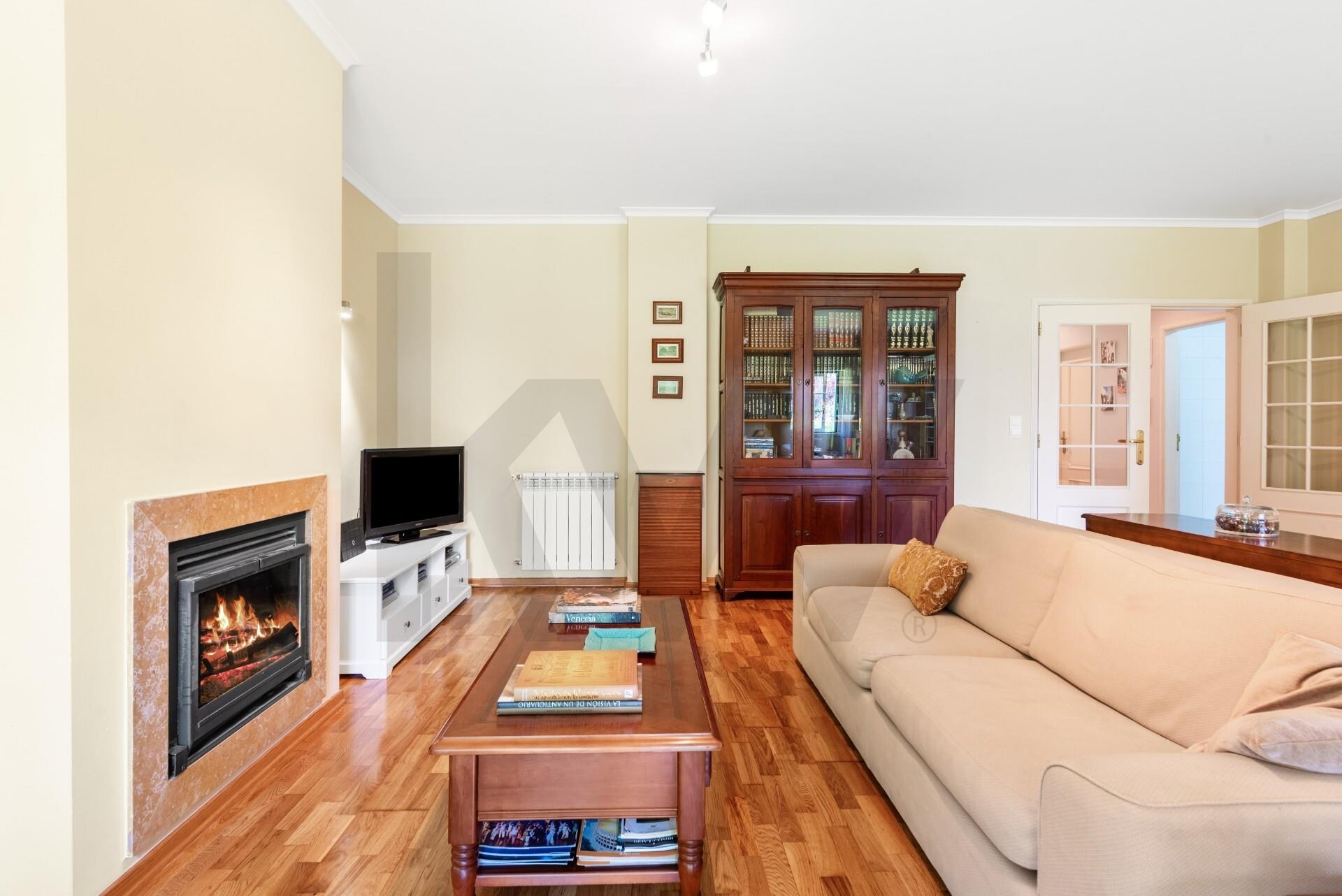 Apartamento T4 à Venda em Sintra - Lisboa - Portugal - 3