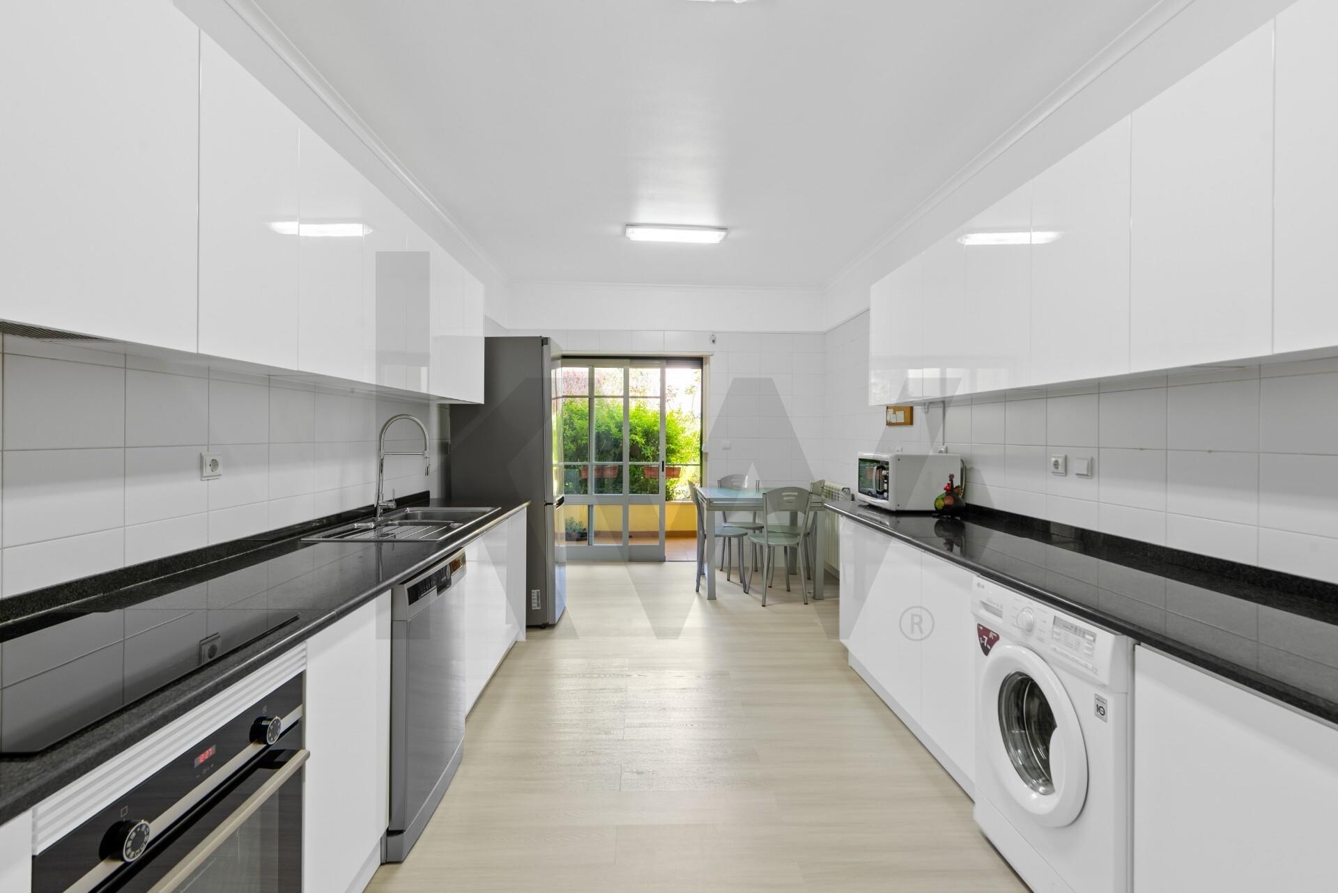 Apartamento T4 à Venda em Sintra - Lisboa - Portugal - 7