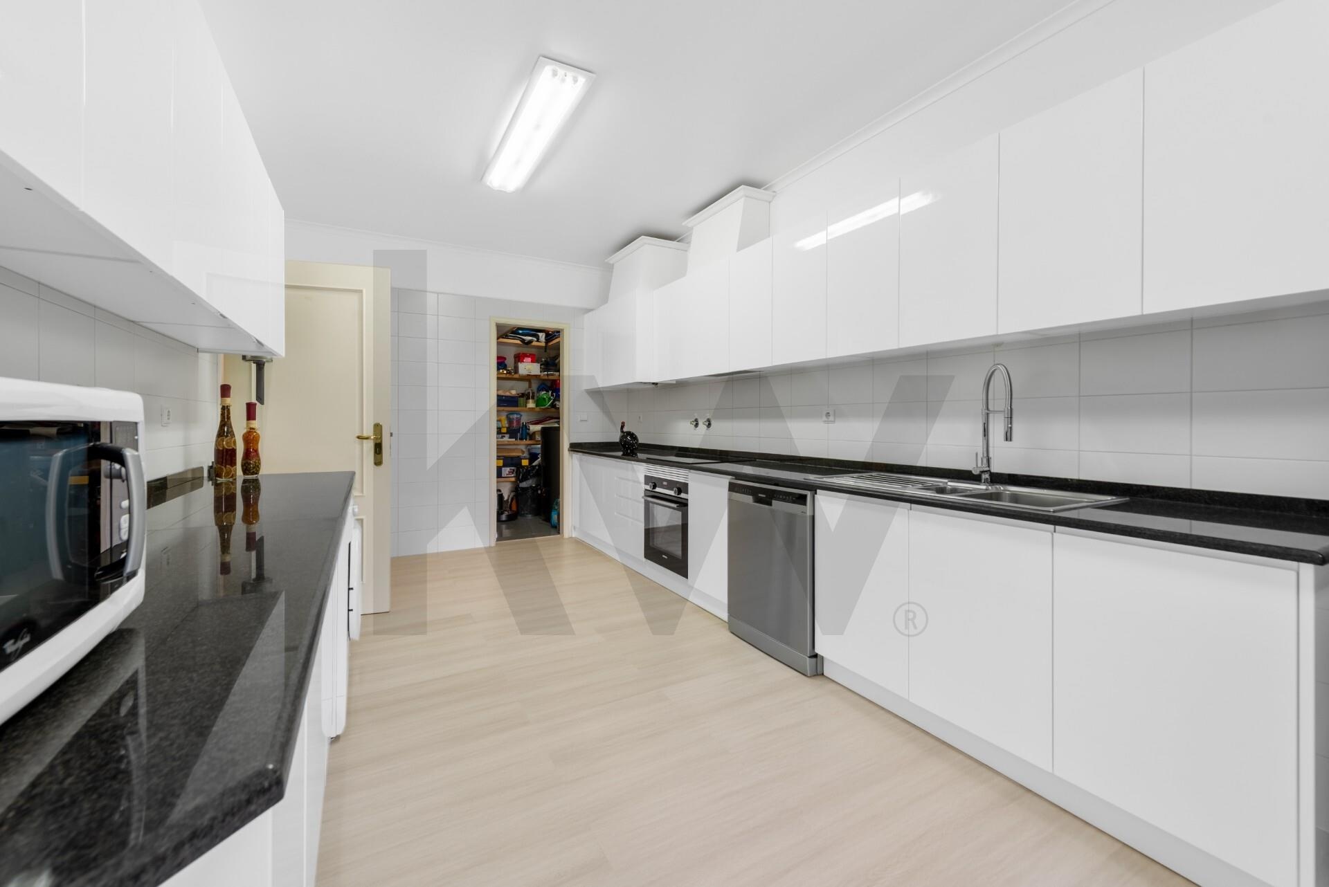 Apartamento T4 à Venda em Sintra - Lisboa - Portugal - 8