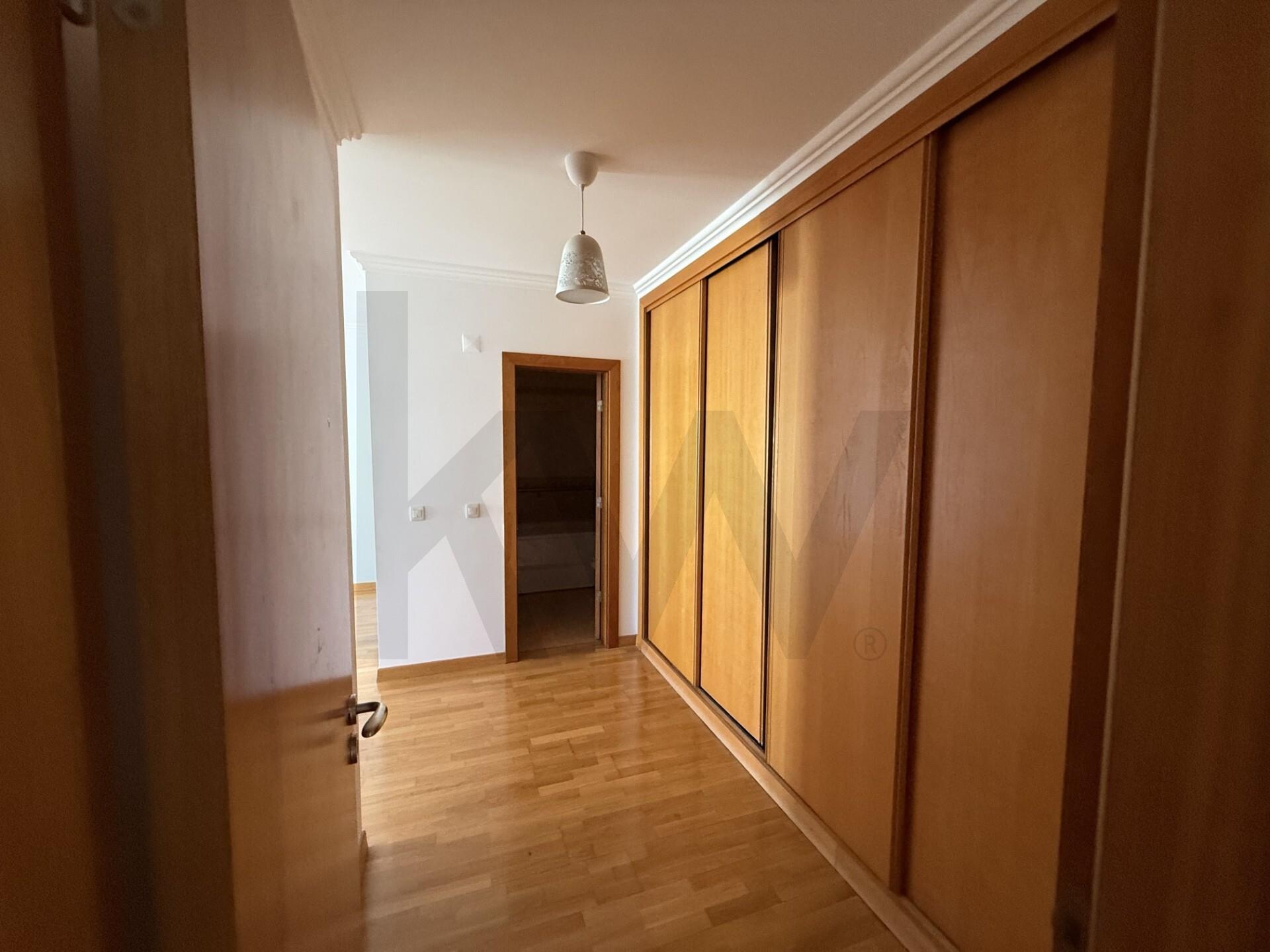 Apartamento T4 à Venda em Sintra - Lisboa - Portugal - 6