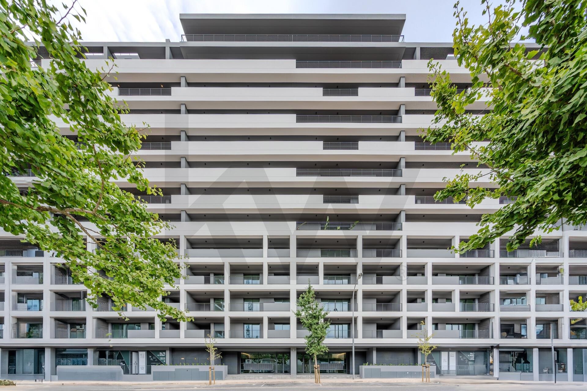 Apartamento T4 à Venda em Algés - Lisboa - Portugal - 3
