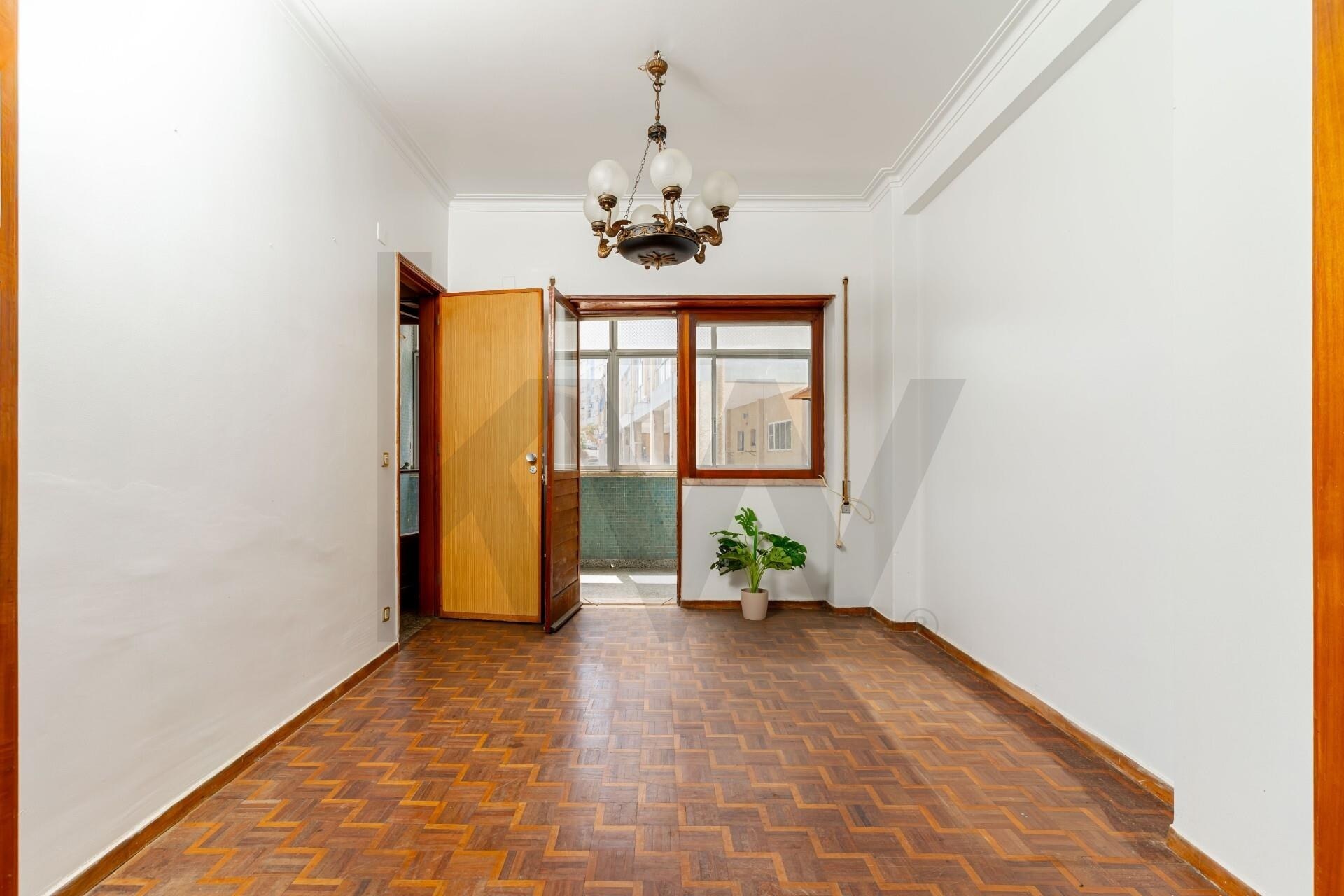Apartamento T4 à Venda em Almada - Setúbal - Portugal - 7