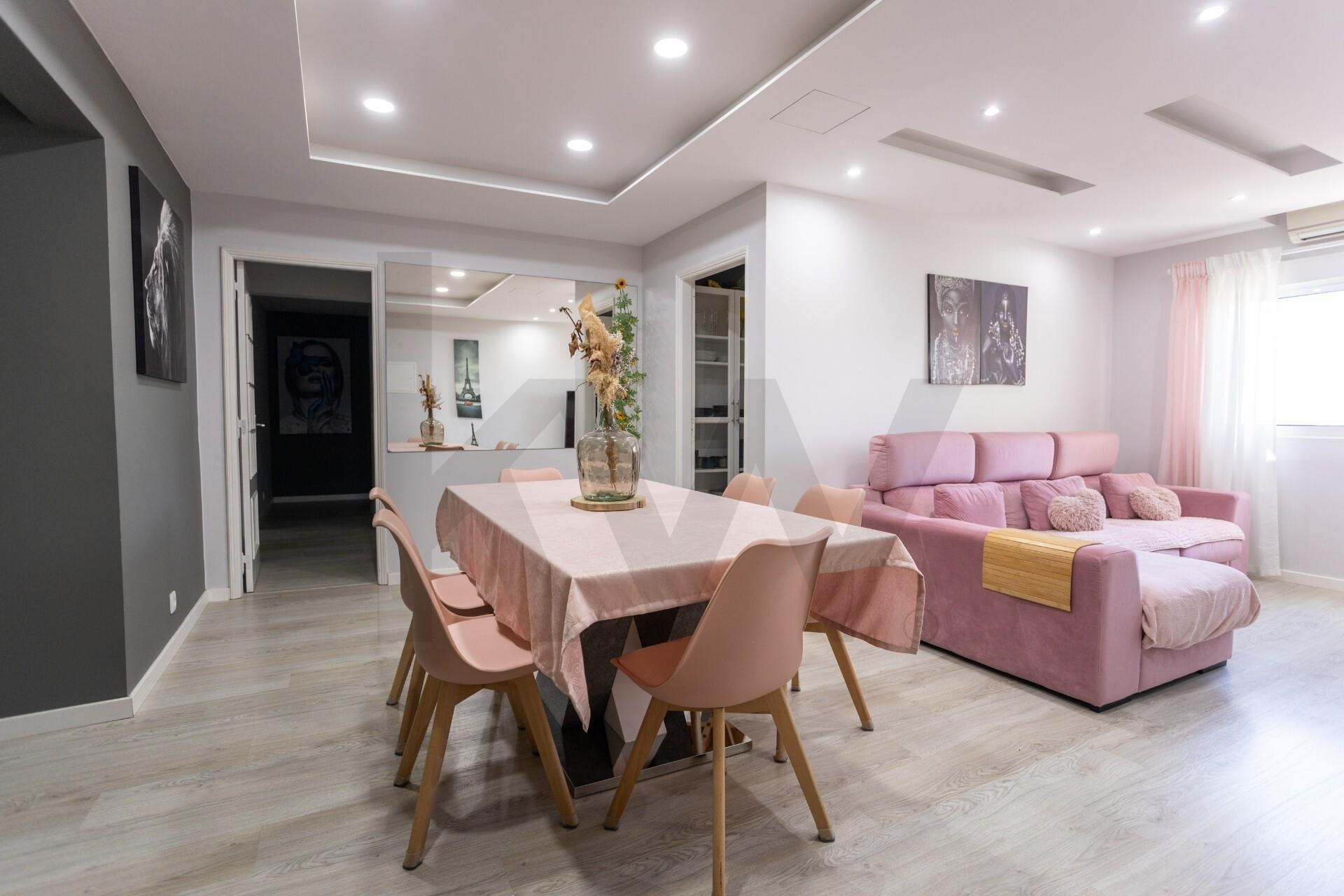 Apartamento T4 à Venda em Barreiro - Setúbal - Portugal - 2