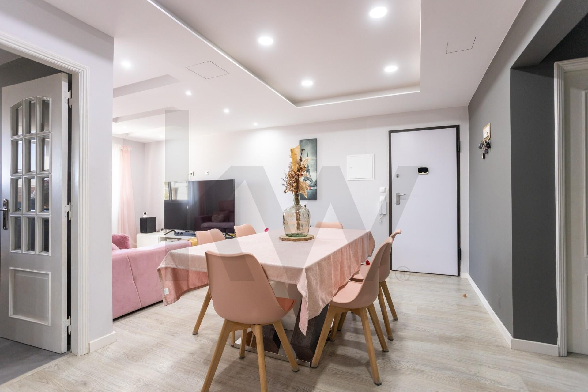 Apartamento T4 à Venda em Barreiro - Setúbal - Portugal - 3