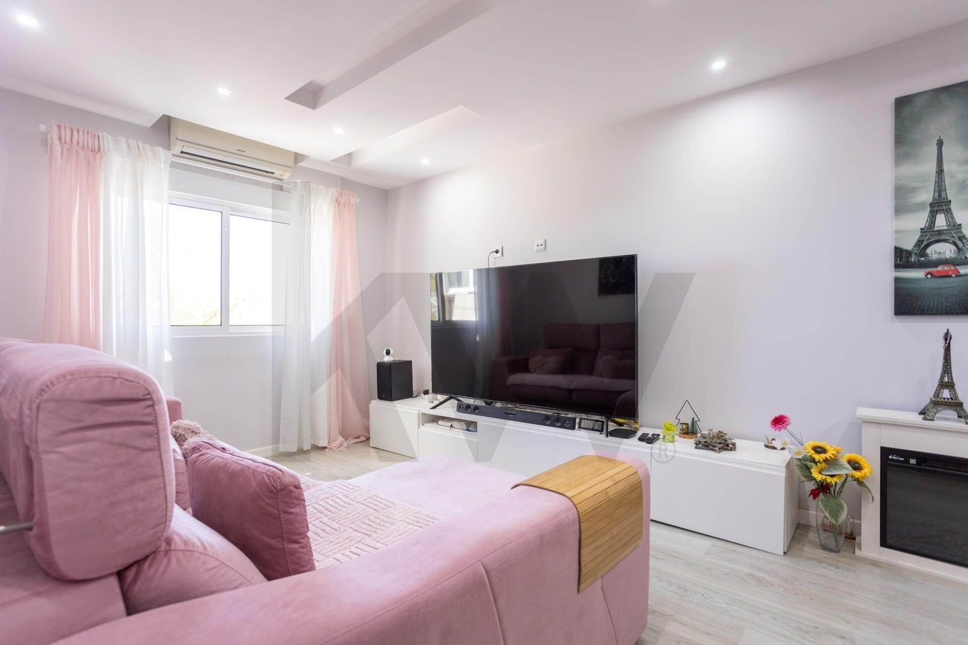 Apartamento T4 à Venda em Barreiro - Setúbal - Portugal - 4