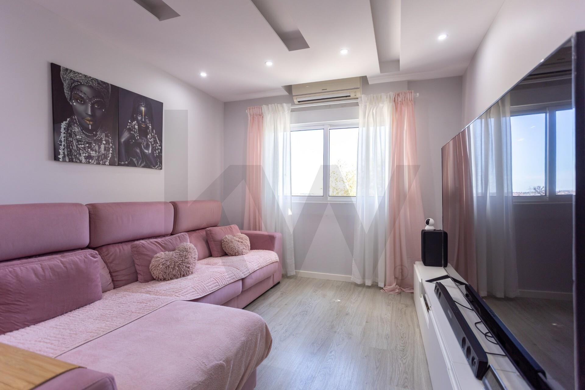 Apartamento T4 à Venda em Barreiro - Setúbal - Portugal - 5