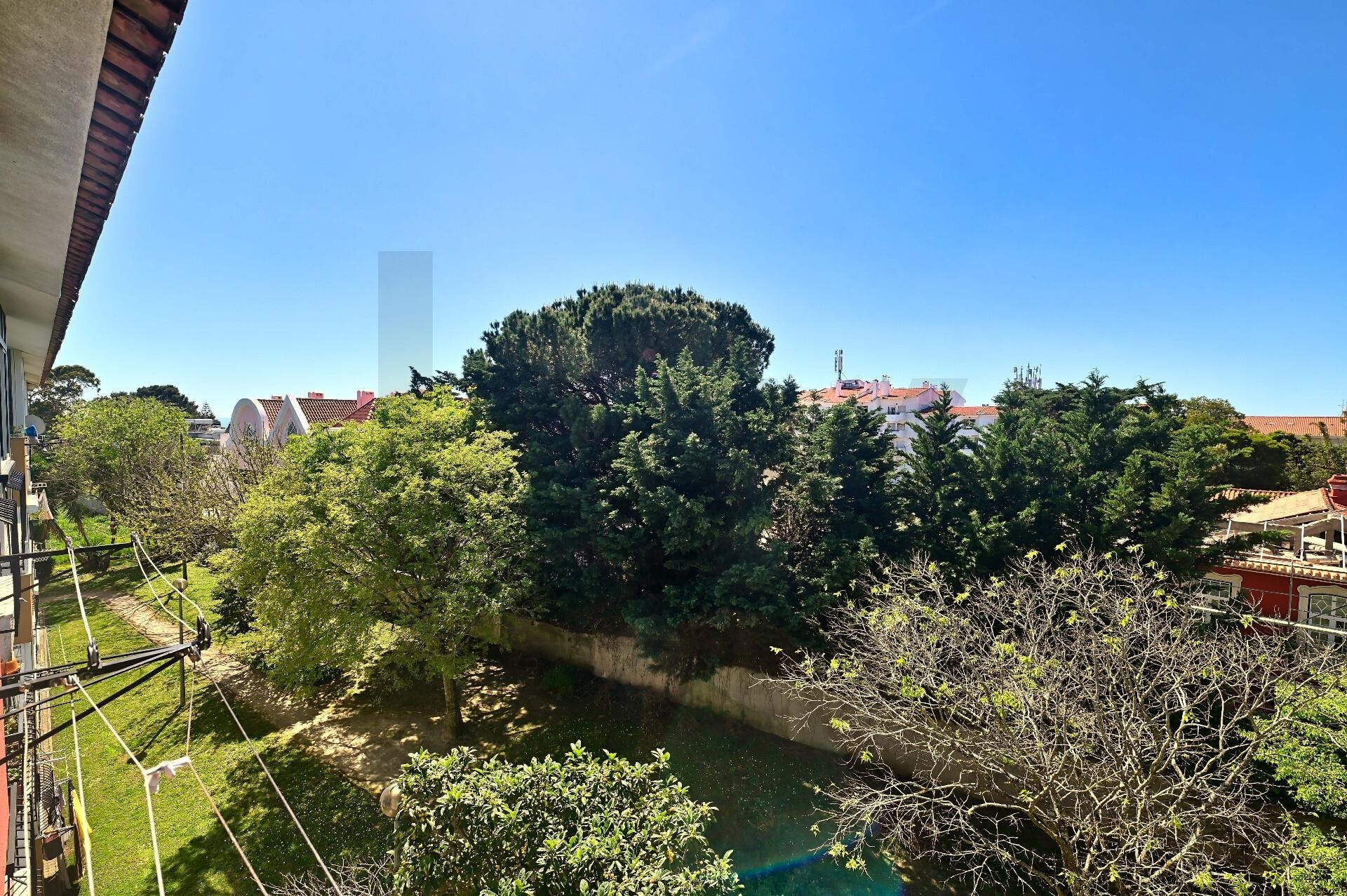 Apartamento T4 à Venda em Cascais - Lisboa - Portugal - 2
