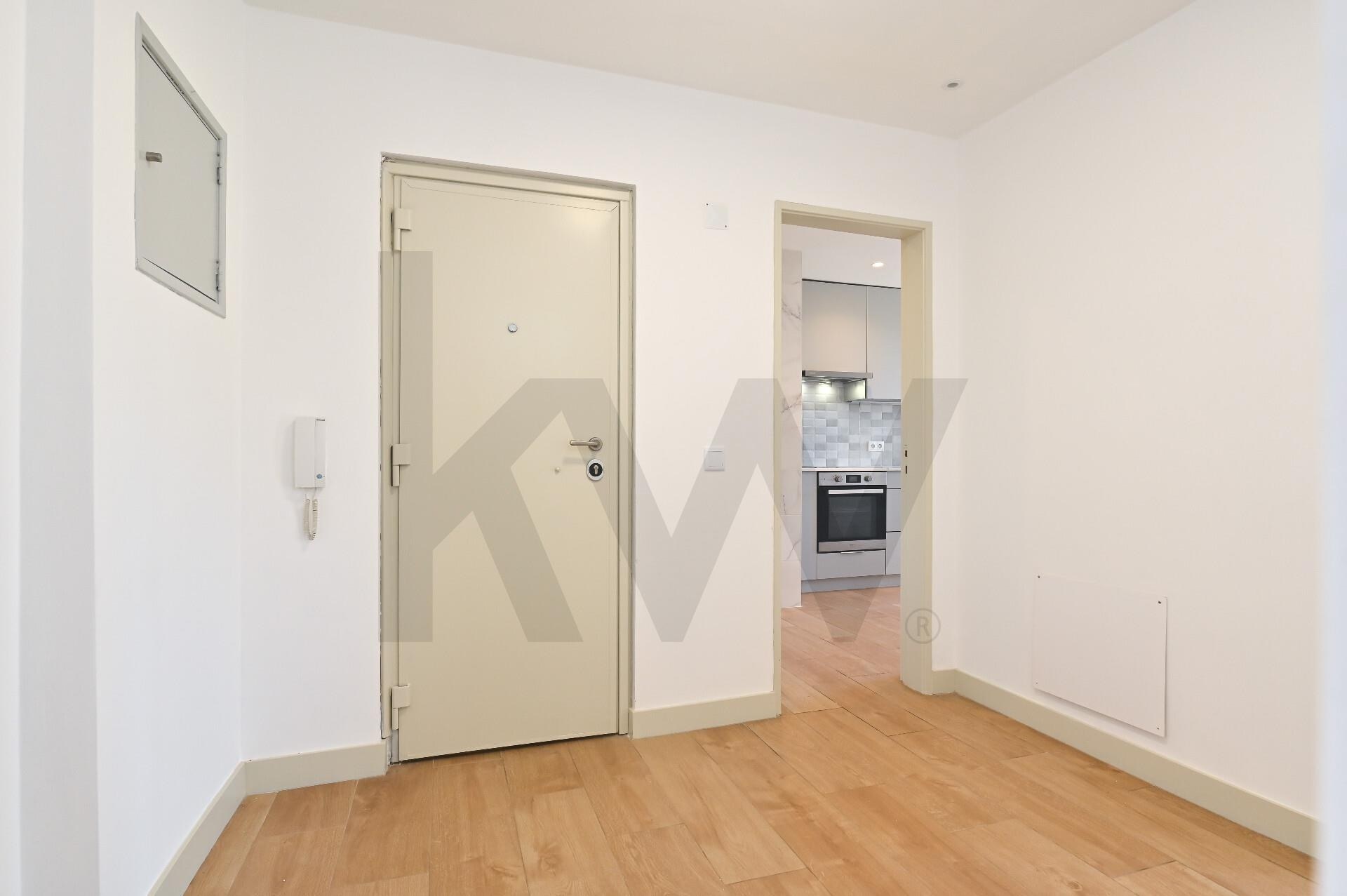 Apartamento T4 à Venda em Cascais - Lisboa - Portugal - 3