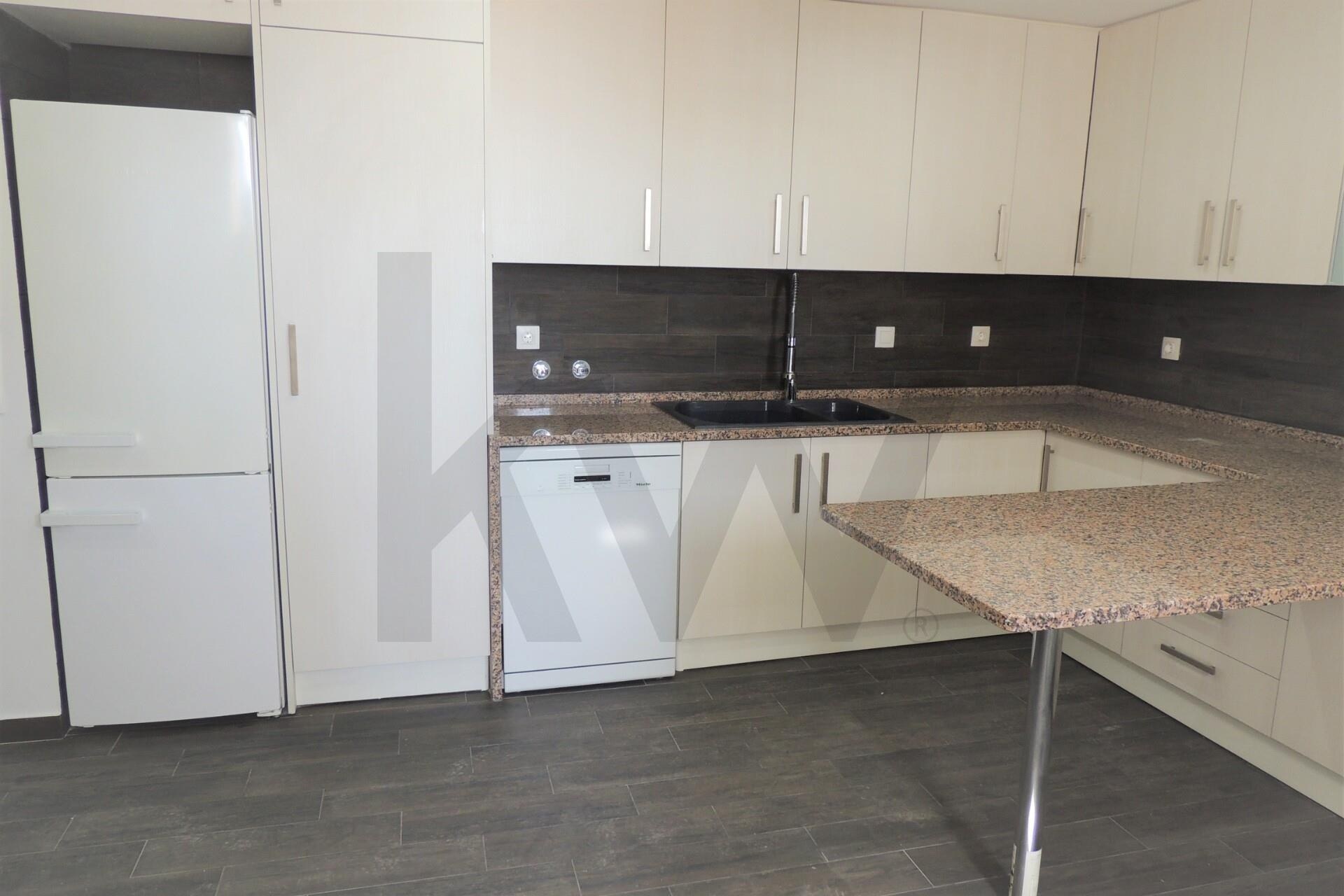Apartamento T4 à Venda em Cascais - Lisboa - Portugal - 6