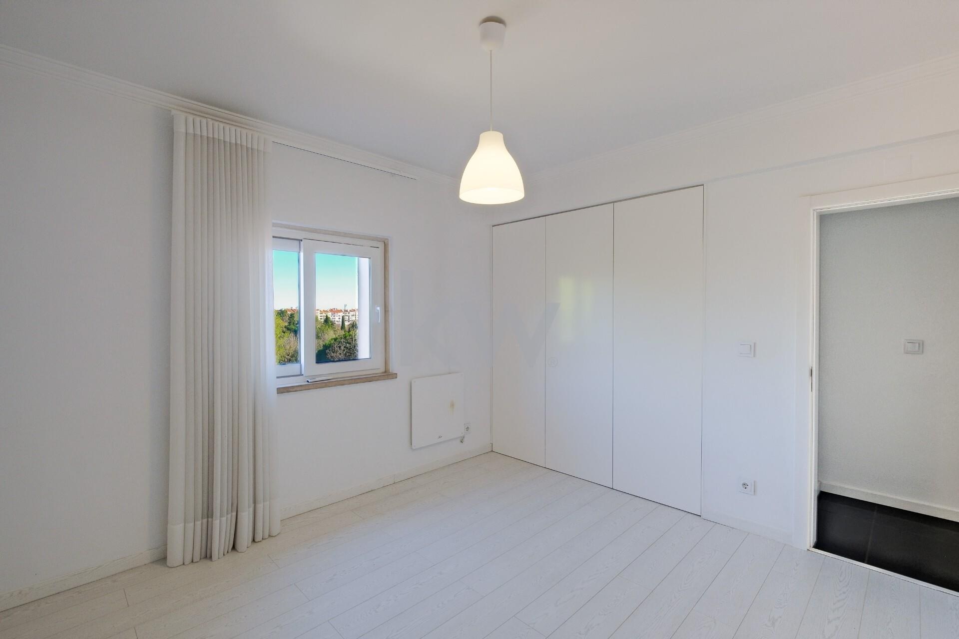 Apartamento T4 à Venda em Cascais - Lisboa - Portugal - 5