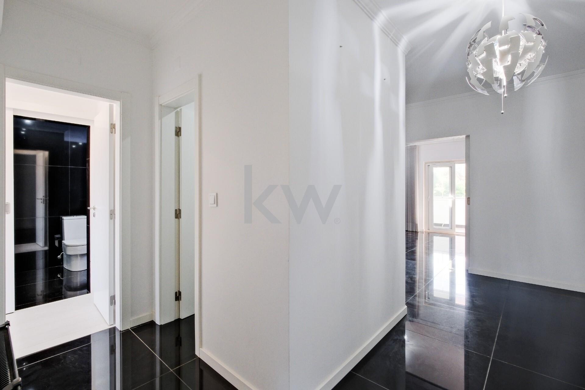 Apartamento T4 à Venda em Cascais - Lisboa - Portugal - 6