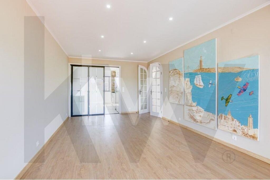 Apartamento T4 à Venda em Cascais - Lisboa - Portugal - 3