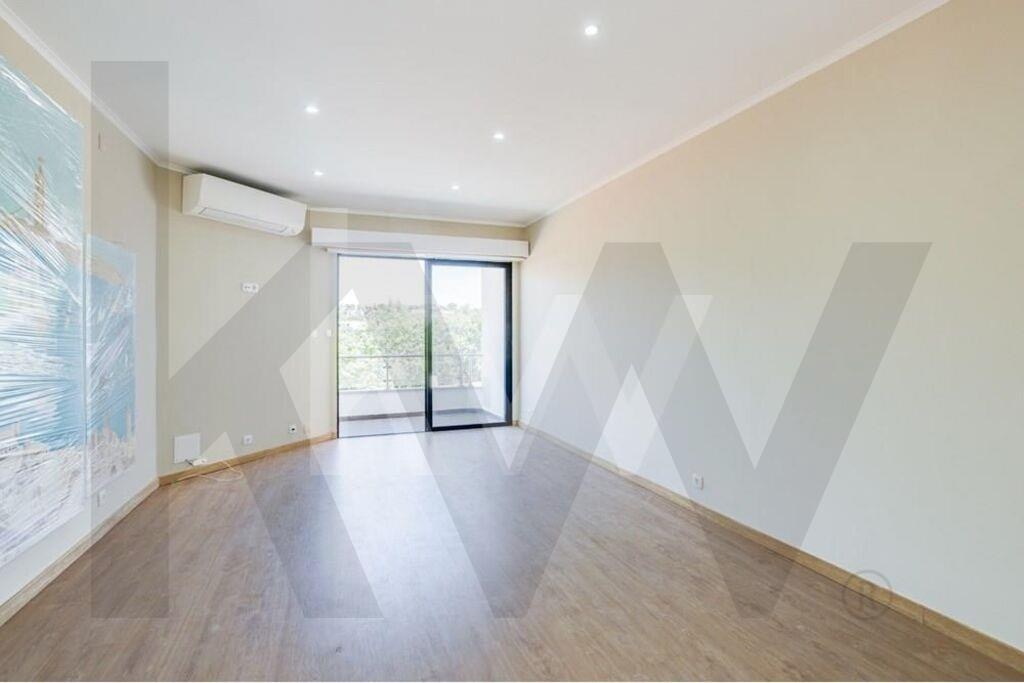 Apartamento T4 à Venda em Cascais - Lisboa - Portugal - 4