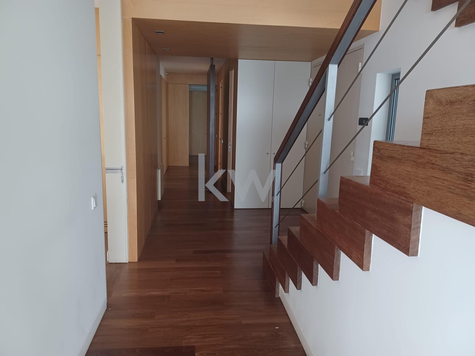 Apartamento T4 à Venda em Cascais - Lisboa - Portugal - 4