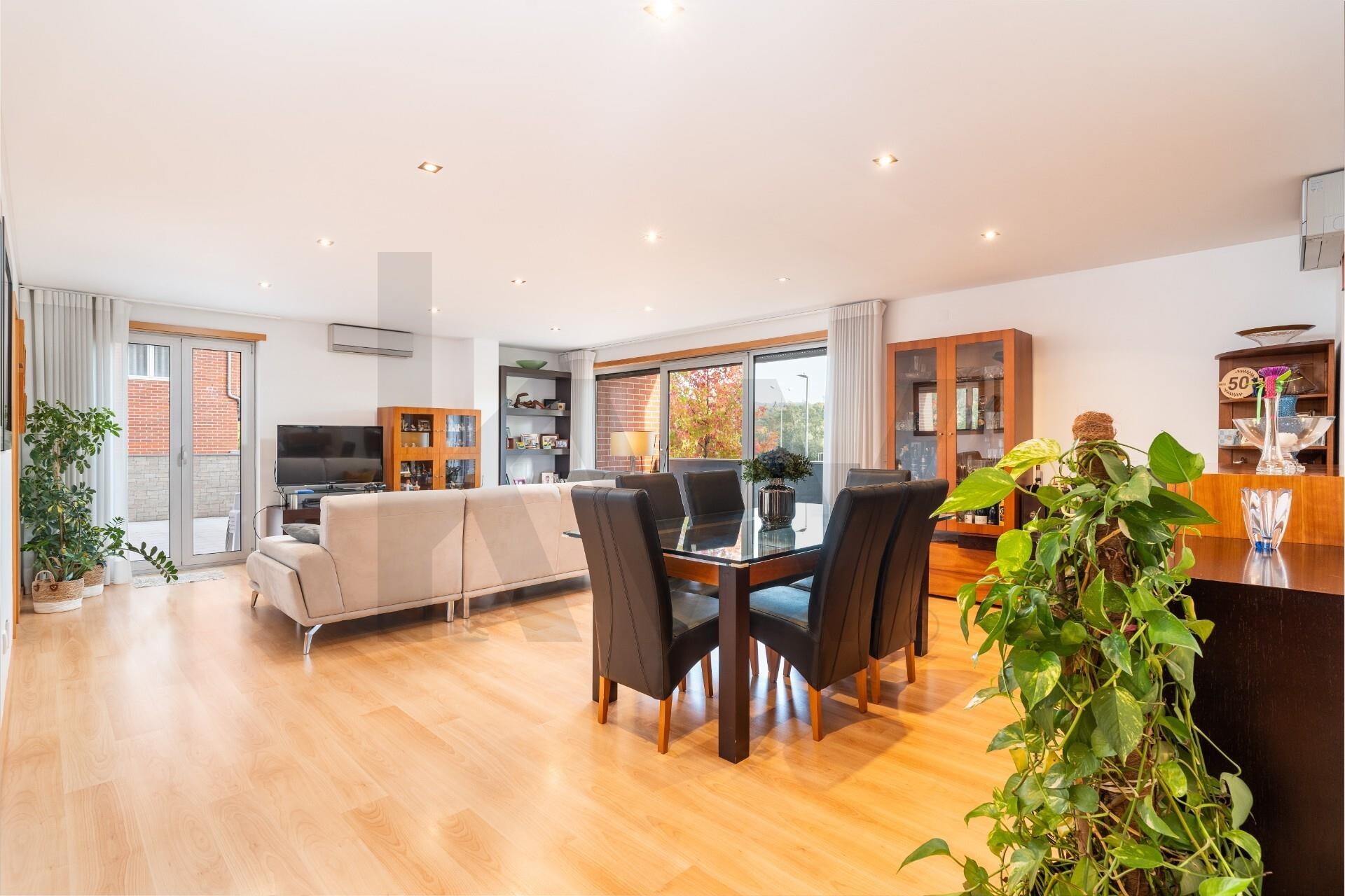 Apartamento T4 à Venda em Coimbra - Coimbra - Portugal - 2