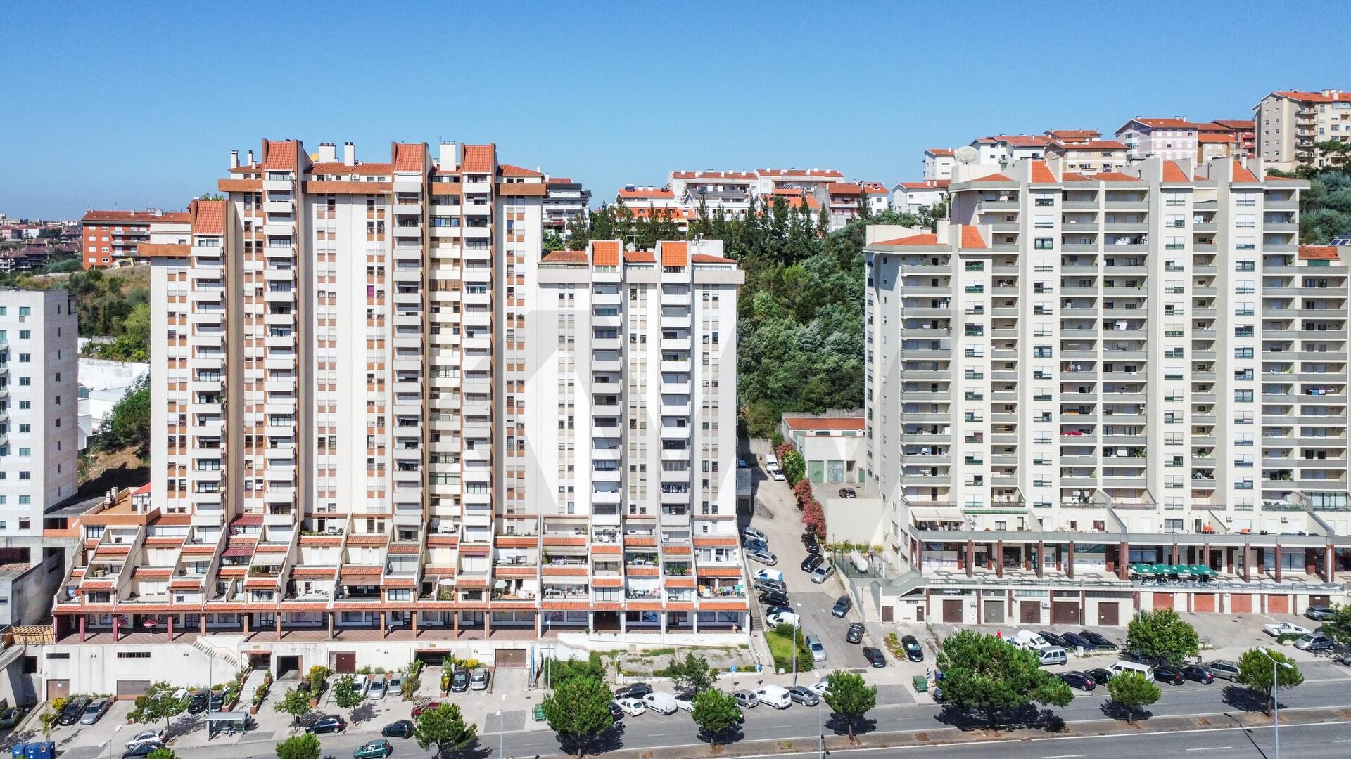 Apartamento T4 à Venda em Coimbra - Coimbra - Portugal - 1