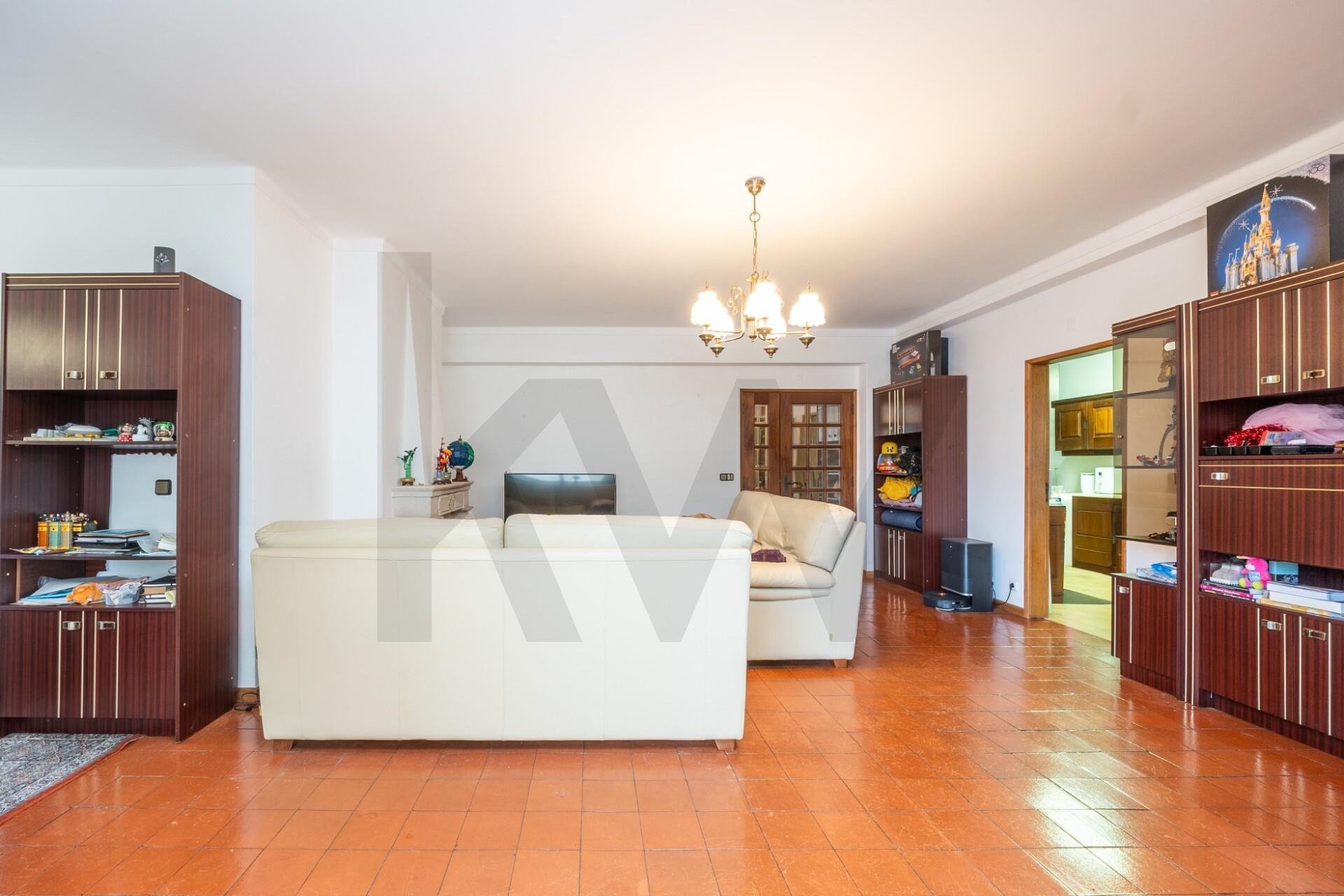 Apartamento T4 à Venda em Coimbra - Coimbra - Portugal - 3