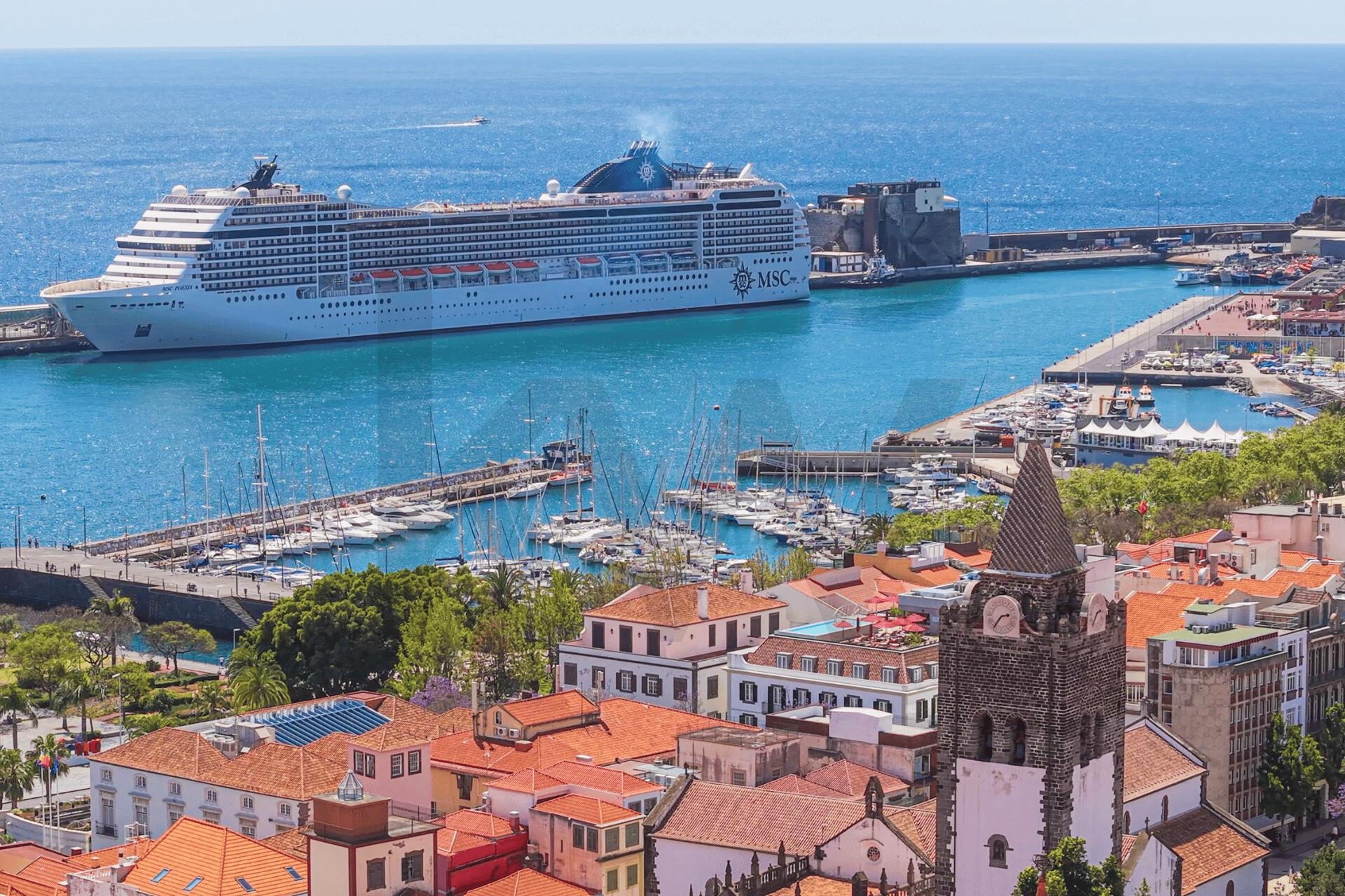 4 Bedroom Apartment for Sale in Funchal - Madeira Island - Portugal - 8