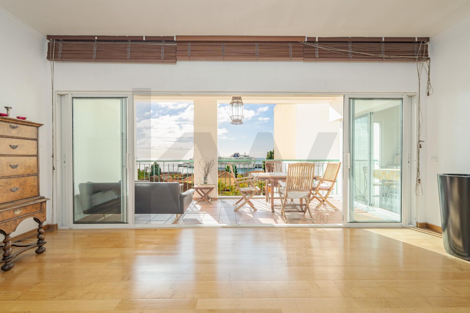 Apartamento T4 à Venda em Funchal - Ilha Da Madeira - Portugal - 2