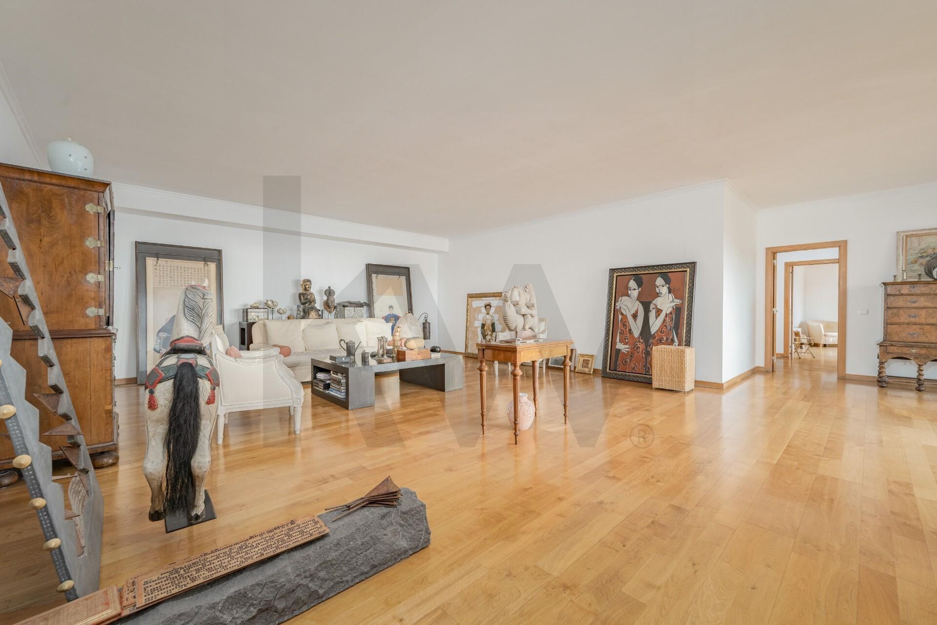 Apartamento T4 à Venda em Funchal - Ilha Da Madeira - Portugal - 5