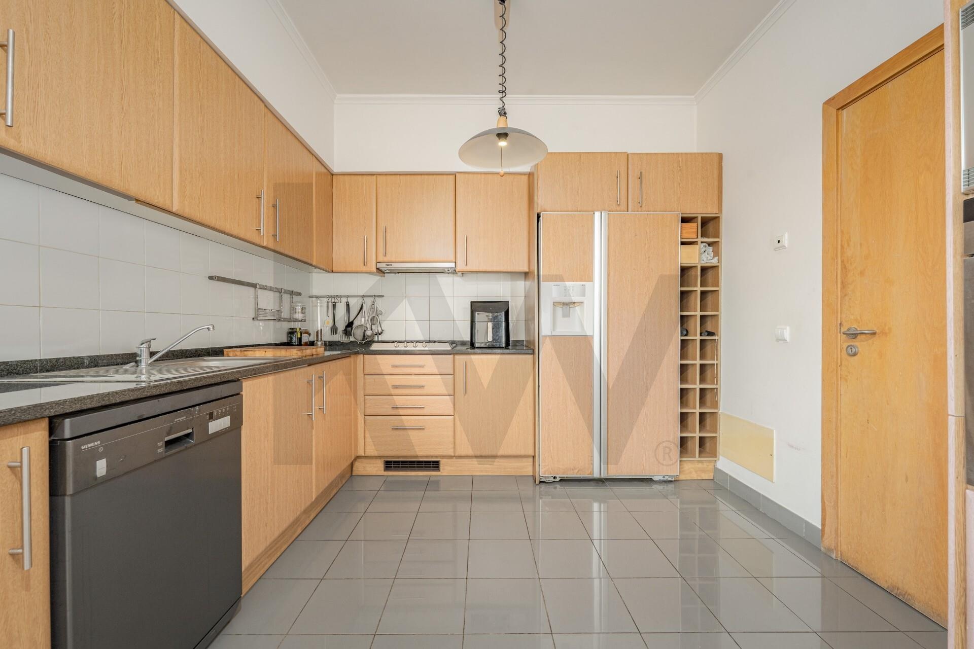 Apartamento T4 à Venda em Funchal - Ilha Da Madeira - Portugal - 7