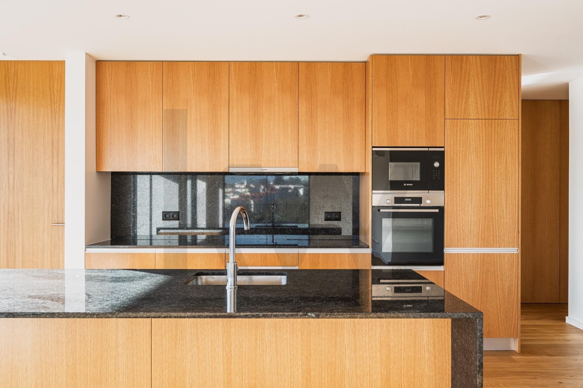 Apartamento T4 à Venda em Matosinhos - Porto - Portugal - 4