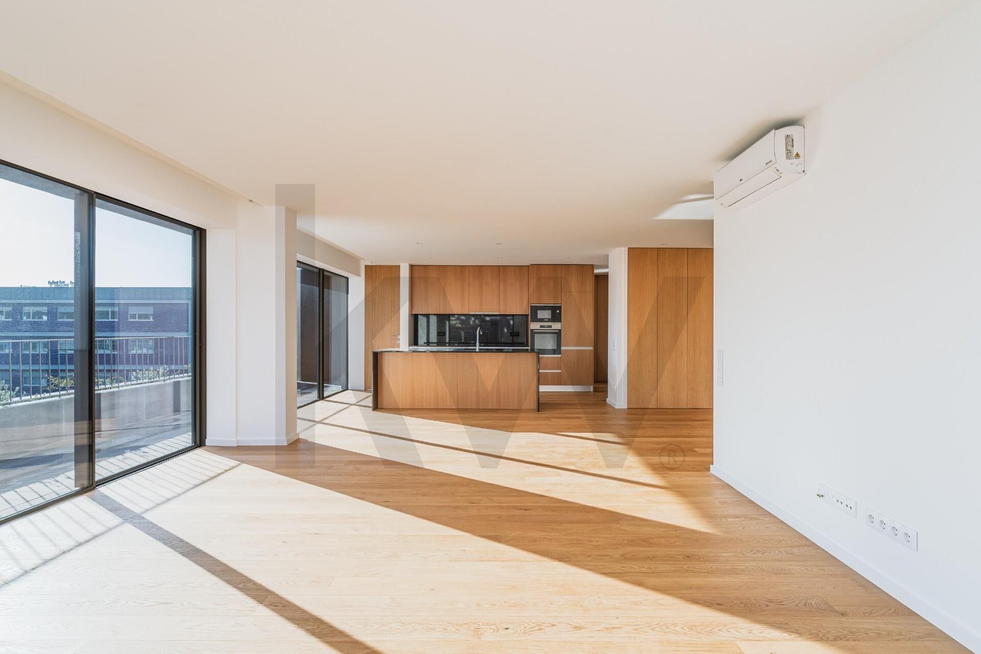 Apartamento T4 à Venda em Matosinhos - Porto - Portugal - 5