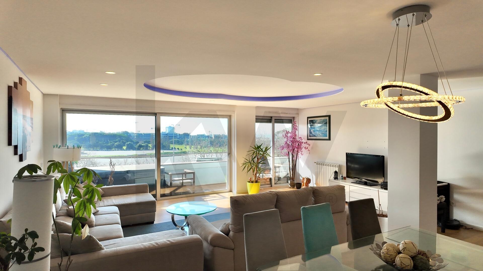 Apartamento T4 à Venda em Matosinhos - Porto - Portugal - 4